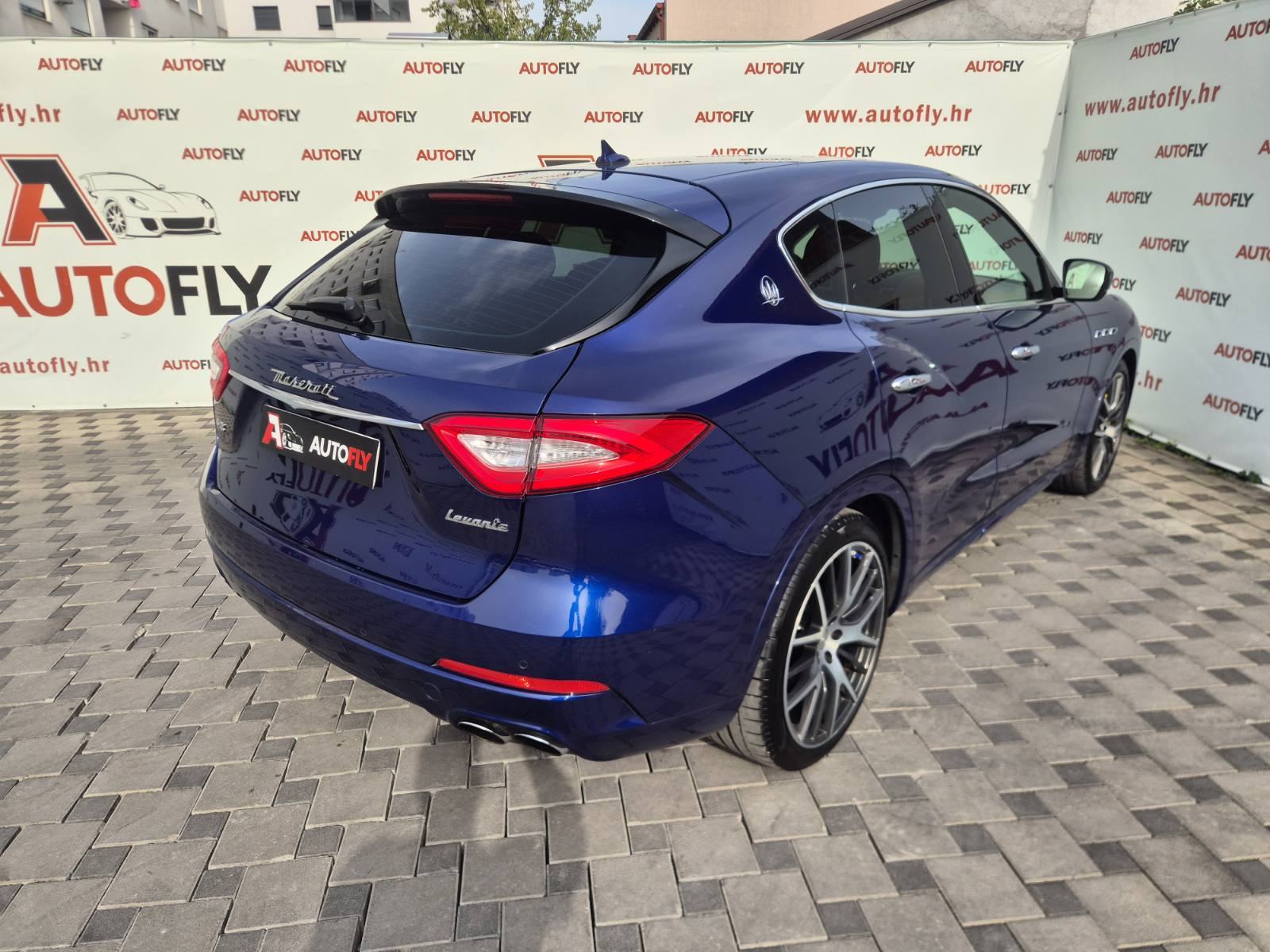 Maserati Levante 3.0 SQ4 Zegna edition, B&W, ACC, Kamera, 21"alu, fotografija 8