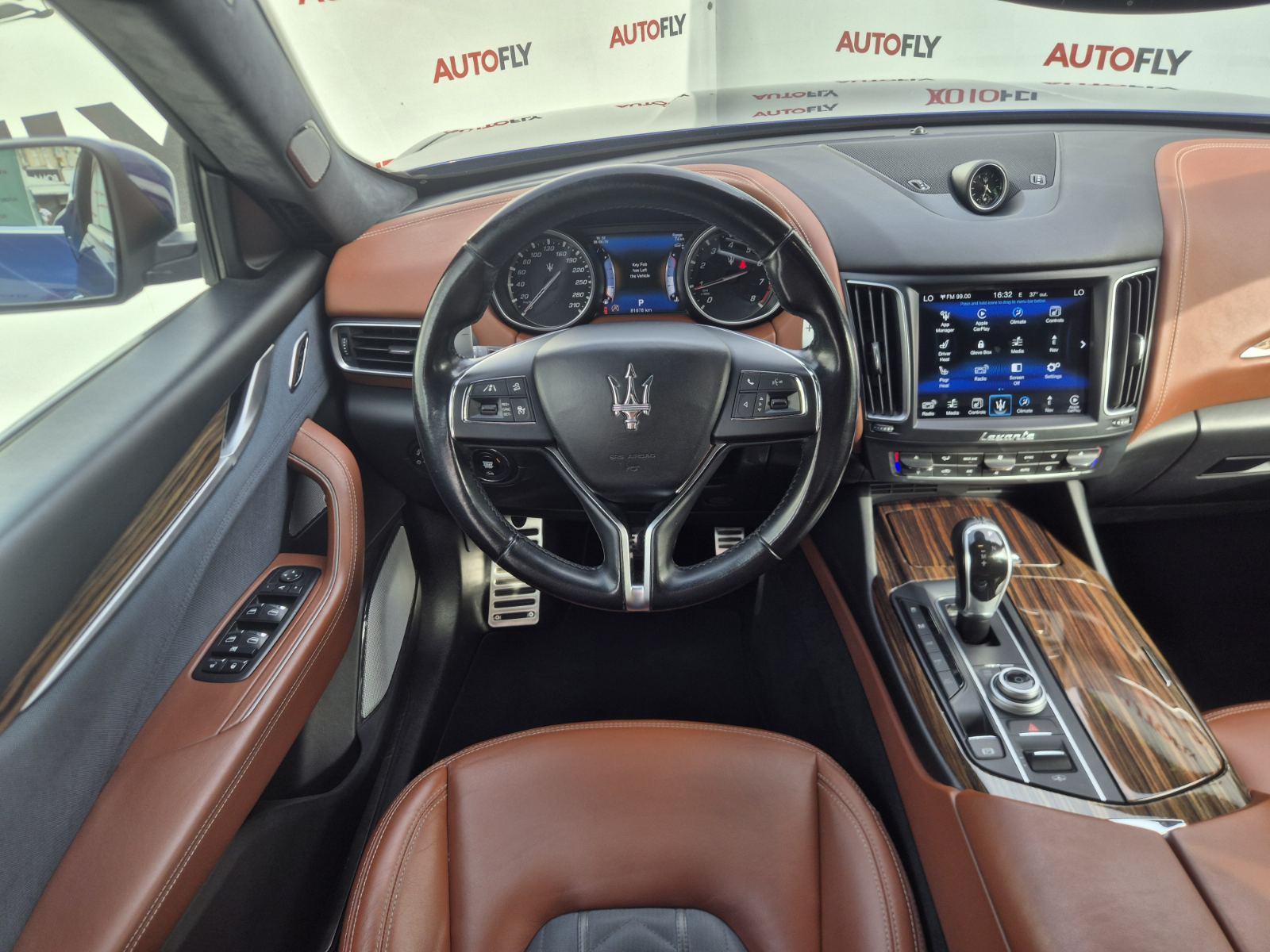 Maserati Levante 3.0 SQ4 Zegna edition, B&W, ACC, Kamera, 21"alu, fotografija 17