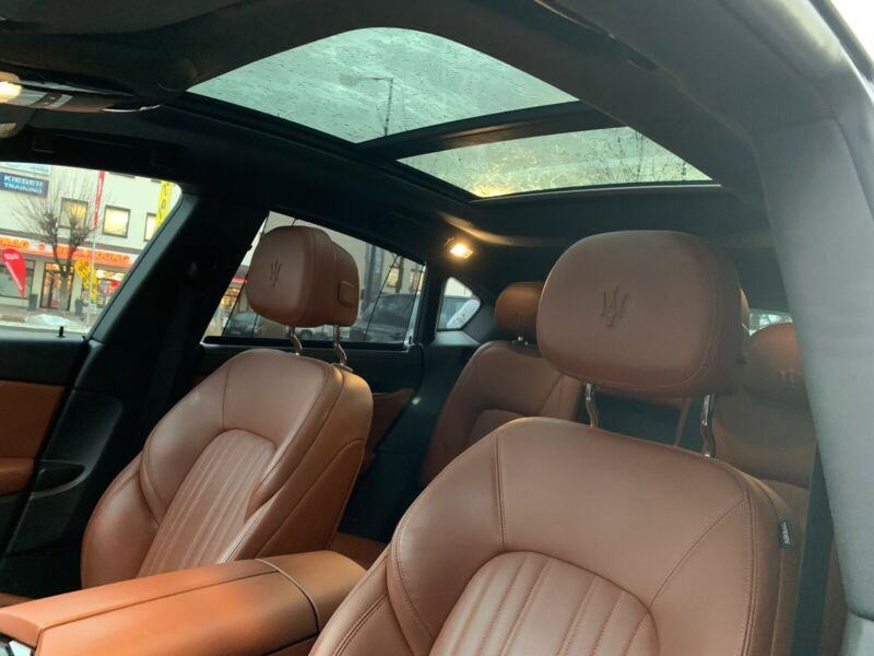 Maserati Levante 3.0 V6 4X4 automatik, fotografija 11