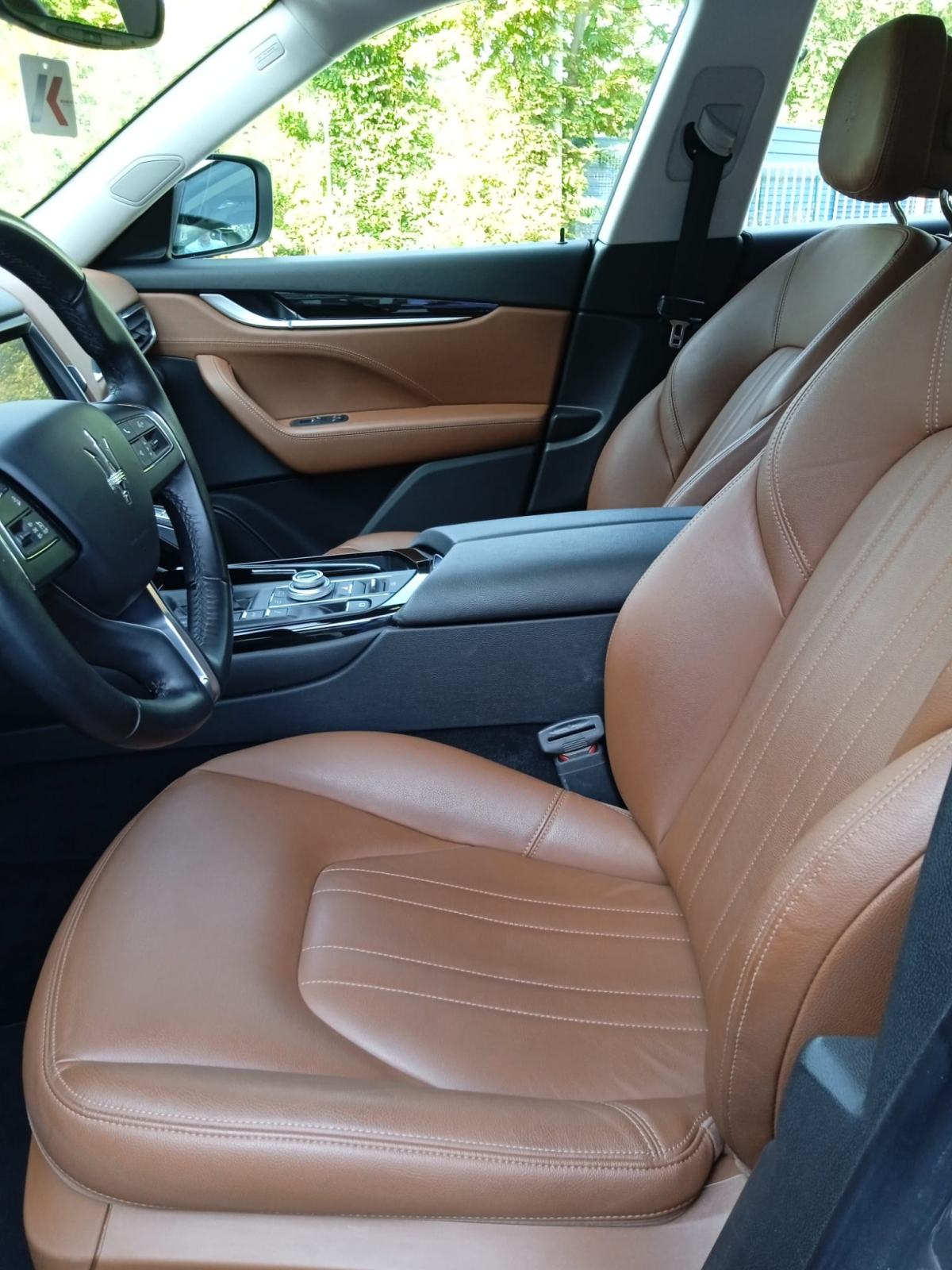 Maserati Levante 3.0 D | V6 Diesel | Automatik | Zagreb, fotografija 8