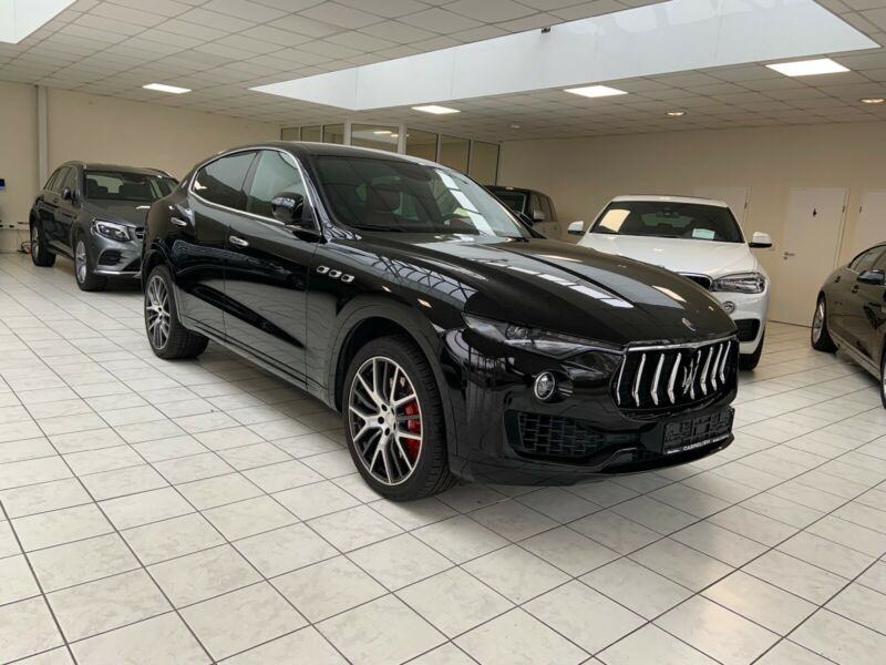 Maserati Levante SQ4 automatik, pogled izvana - slika 3