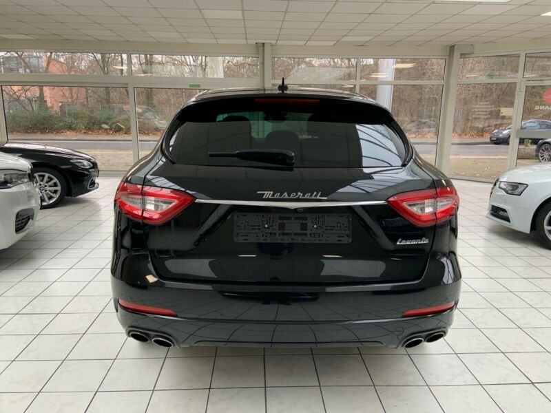 Maserati Levante SQ4 automatik, pogled izvana - slika 5