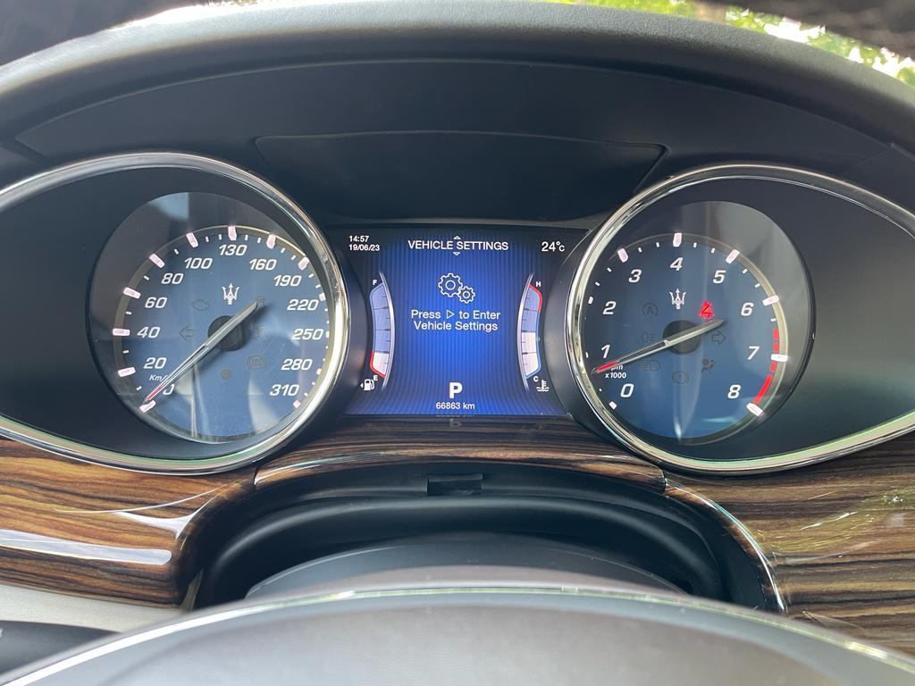 Maserati Quattroporte S-Q4 automatik, fotografija 9