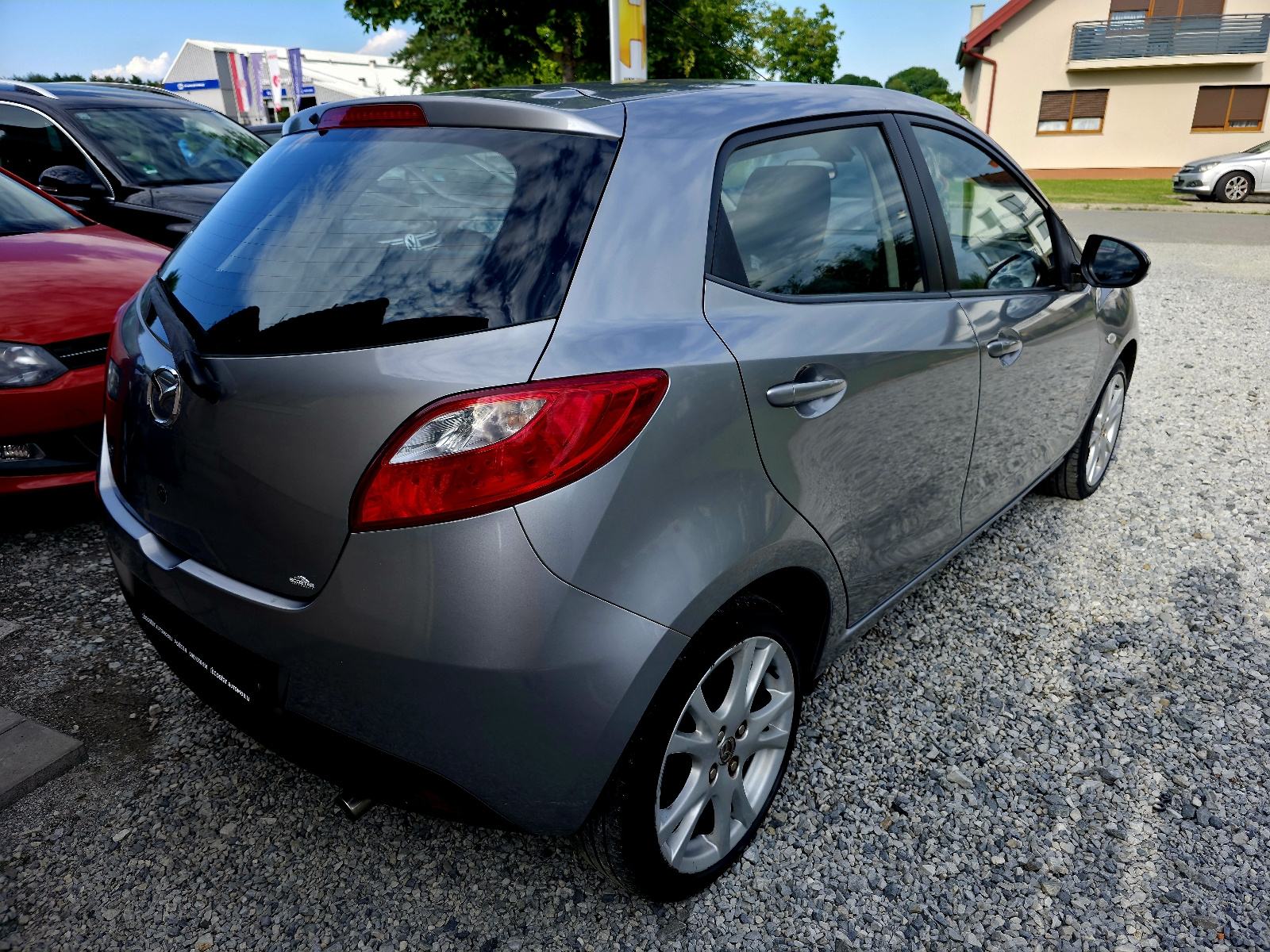 Mazda 2 1,3 benzin 63 kw: Klima,alu felge , grijanje sjedala...., fotografija 6