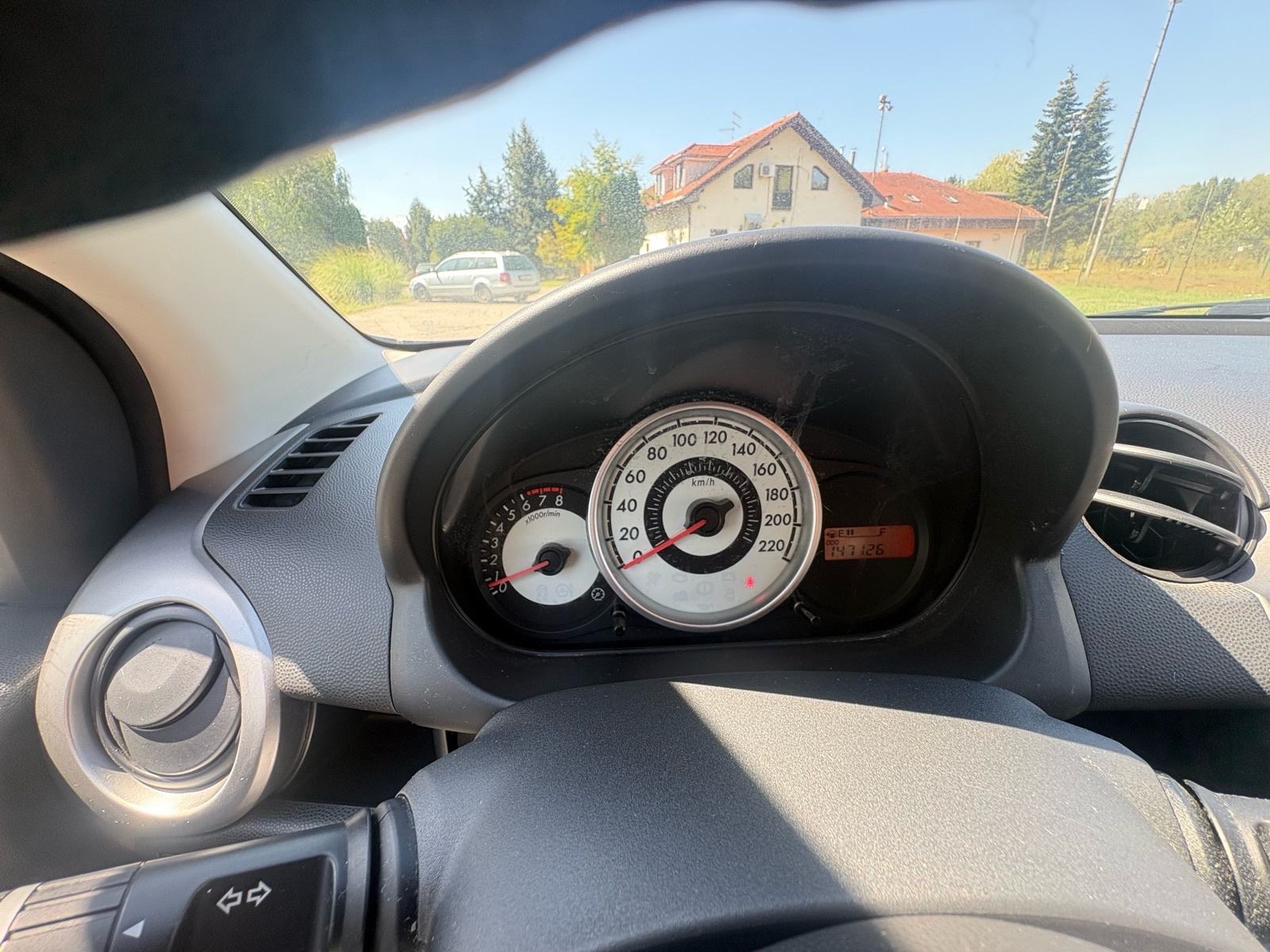 Mazda 2 1,3 i CE Pro, fotografija 10
