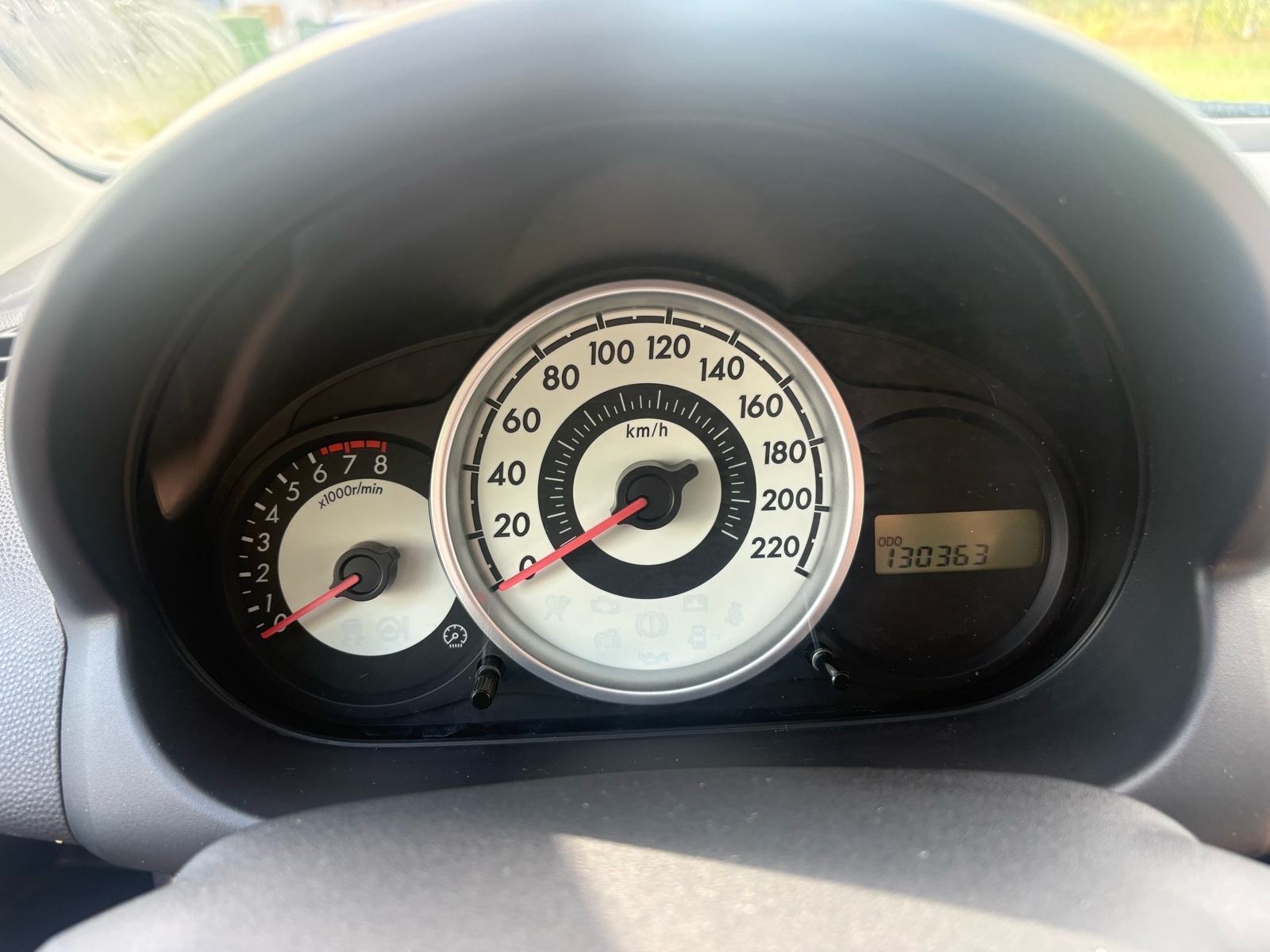 Mazda 2 1,3 i CE, fotografija 10