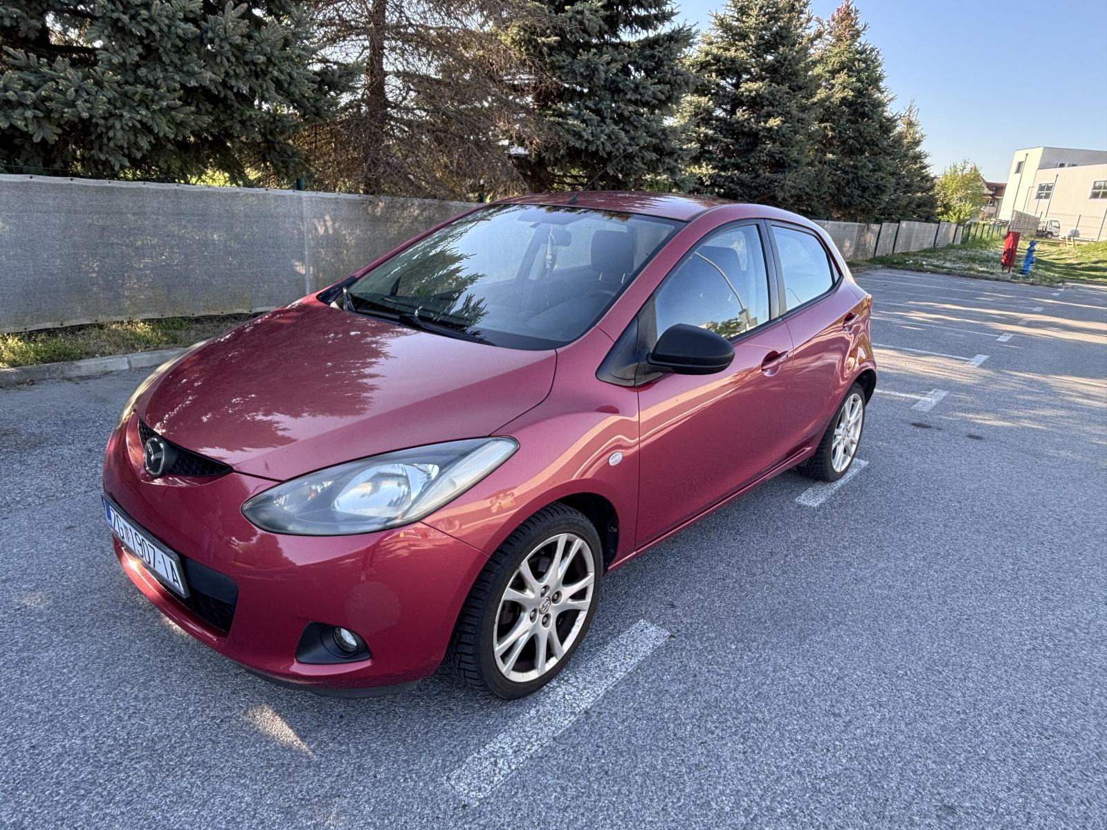 Mazda 2 1,3 i TE, fotografija 2