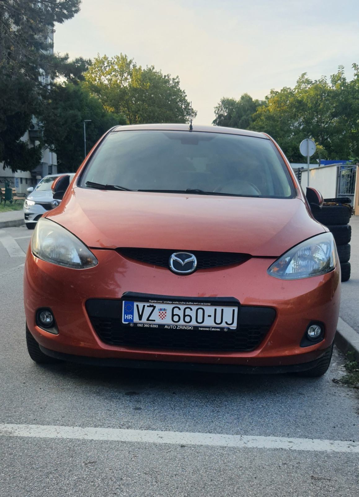Mazda 2 1,3 i TE, pogled izvana - slika 3