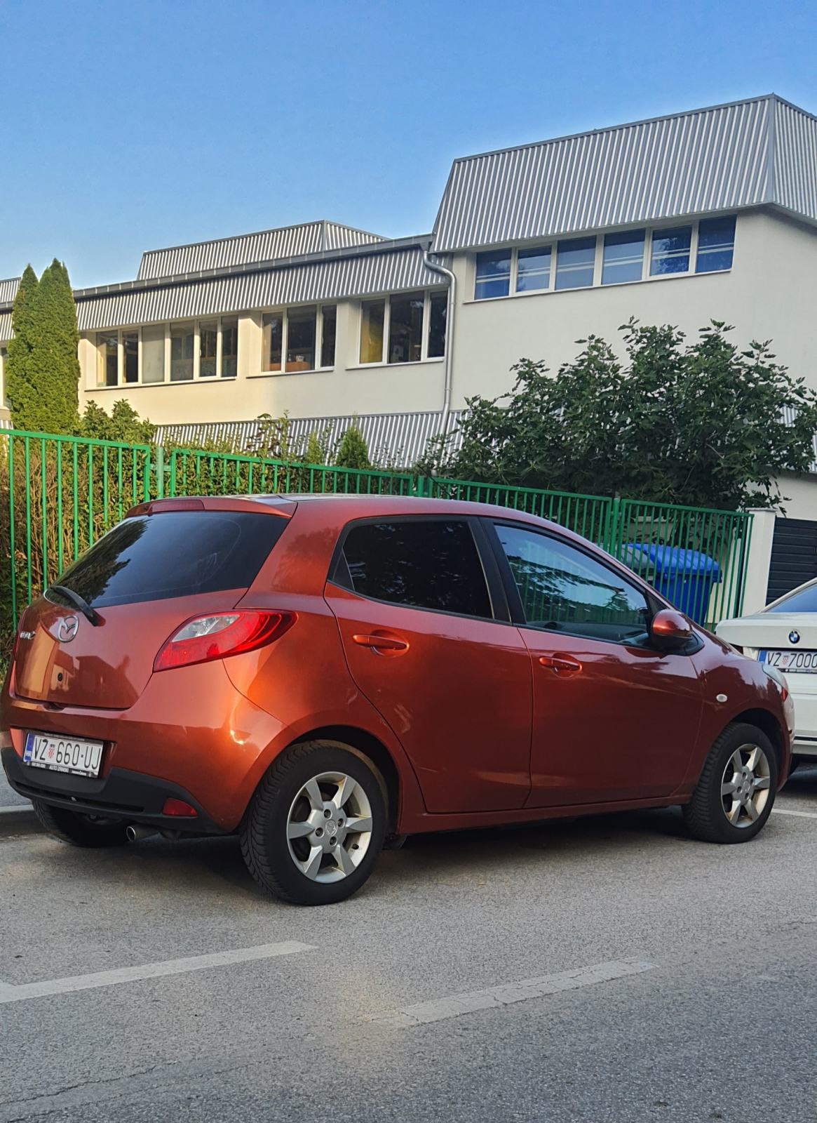 Mazda 2 1,3 i TE, pogled izvana - slika 1