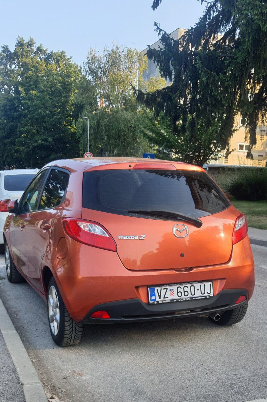 Mazda 2 1,3 i TE, fotografija 7