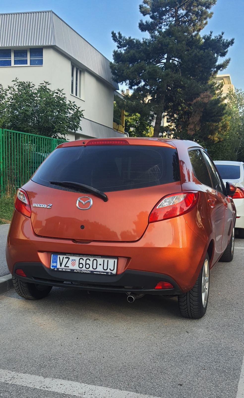 Mazda 2 1,3 i TE, fotografija 8