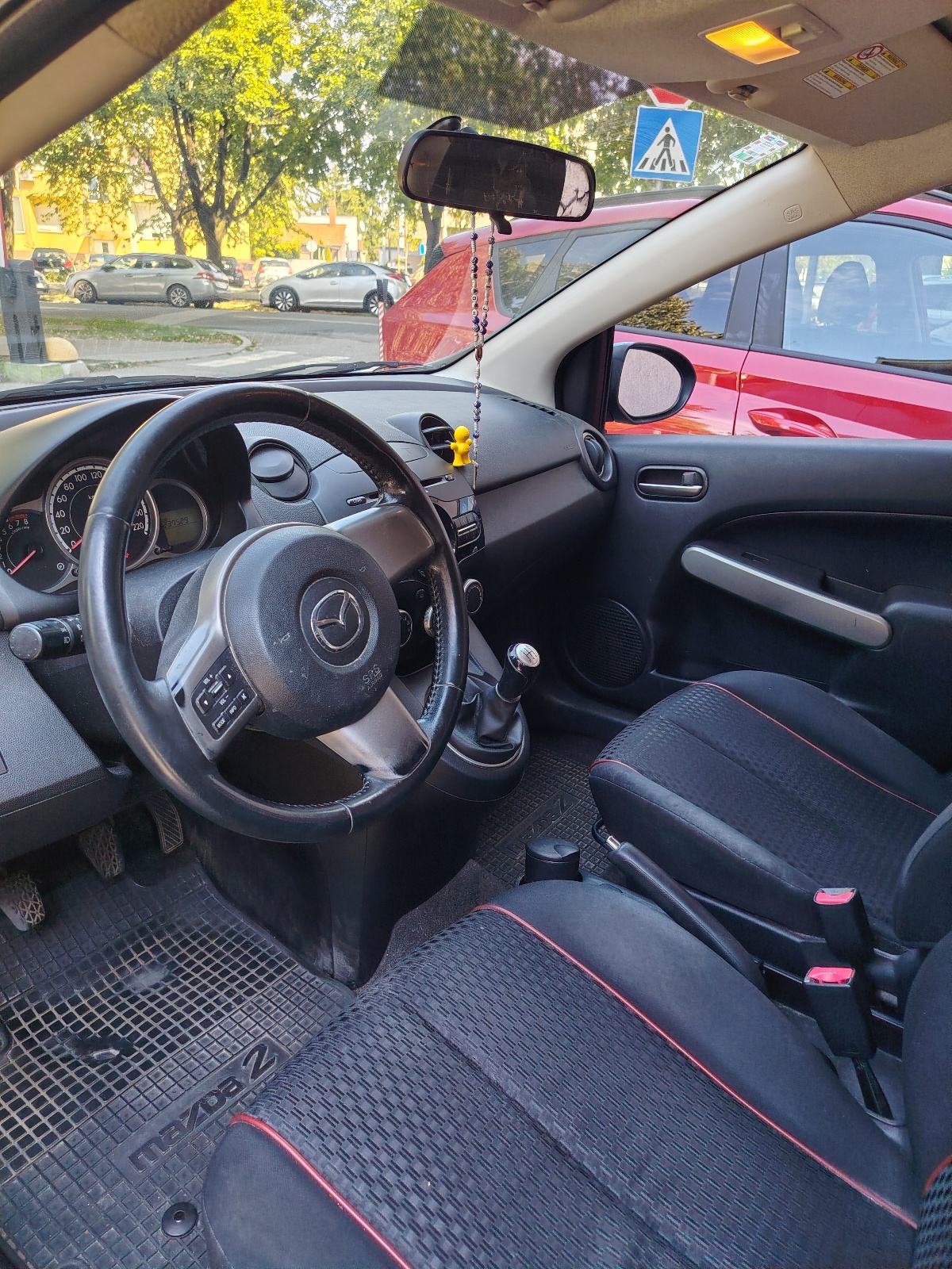 Mazda 2 1,3 i TE, fotografija 5