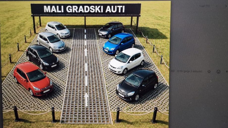 Mazda 2 1.3i Klima LJETUJTE SA NAMA - AO I POMOĆ NA CESTI 1 GOD GRATIS, fotografija 17