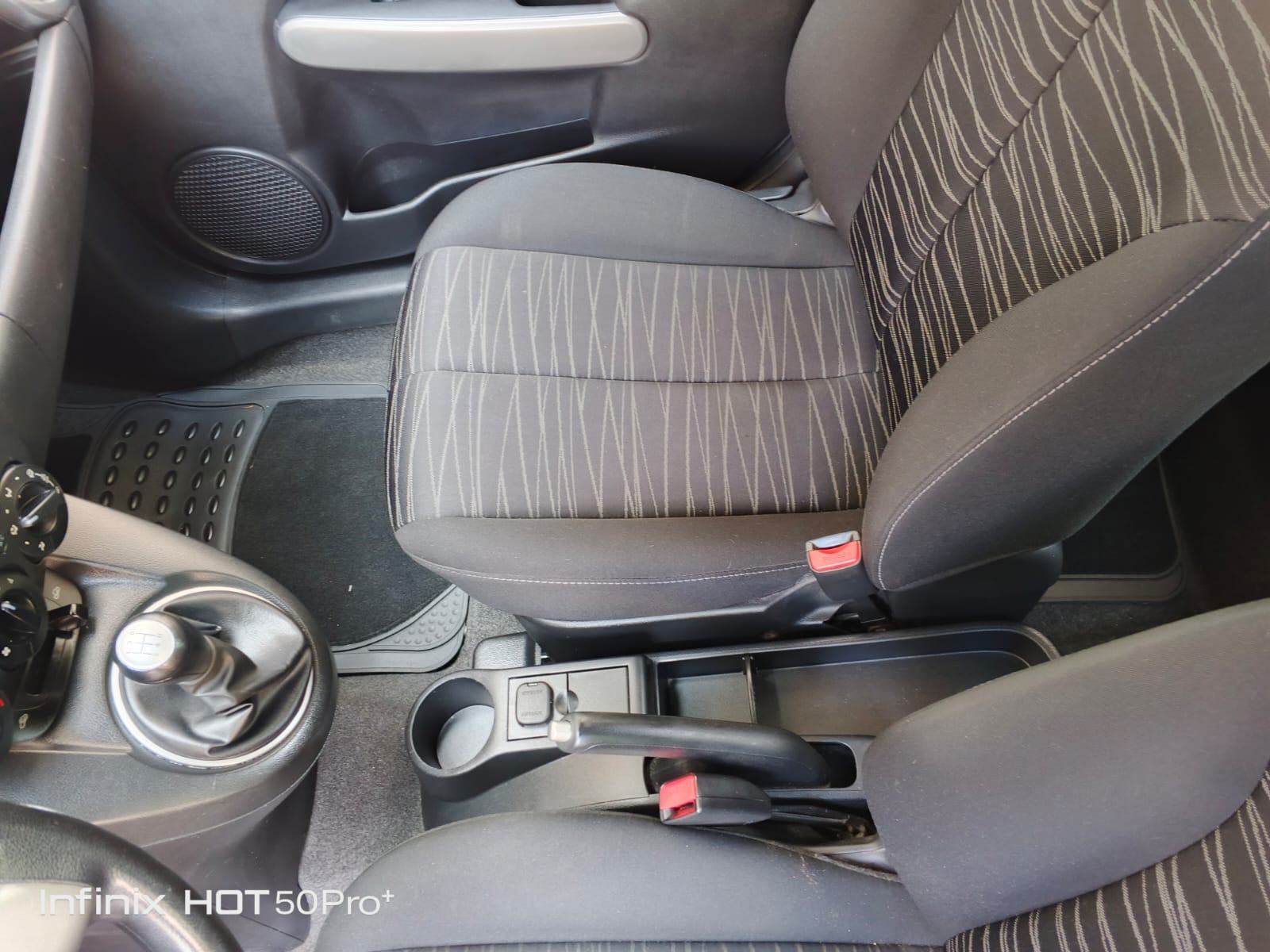 Mazda 2 1.3i Klima LJETUJTE SA NAMA - AO I POMOĆ NA CESTI 1 GOD GRATIS, fotografija 12