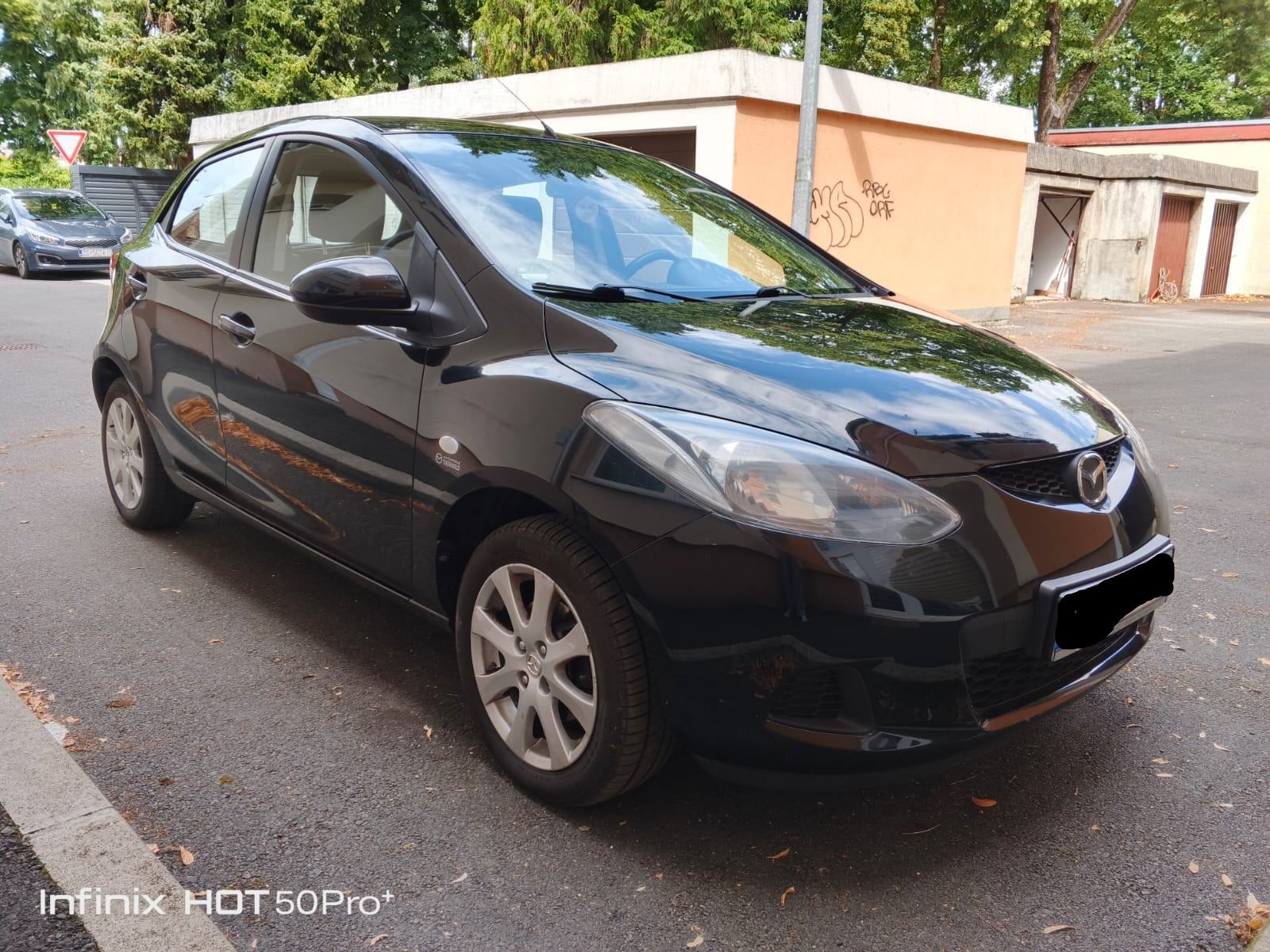 Mazda 2 1.3i Klima LJETUJTE SA NAMA - AO I POMOĆ NA CESTI 1 GOD GRATIS, fotografija 3