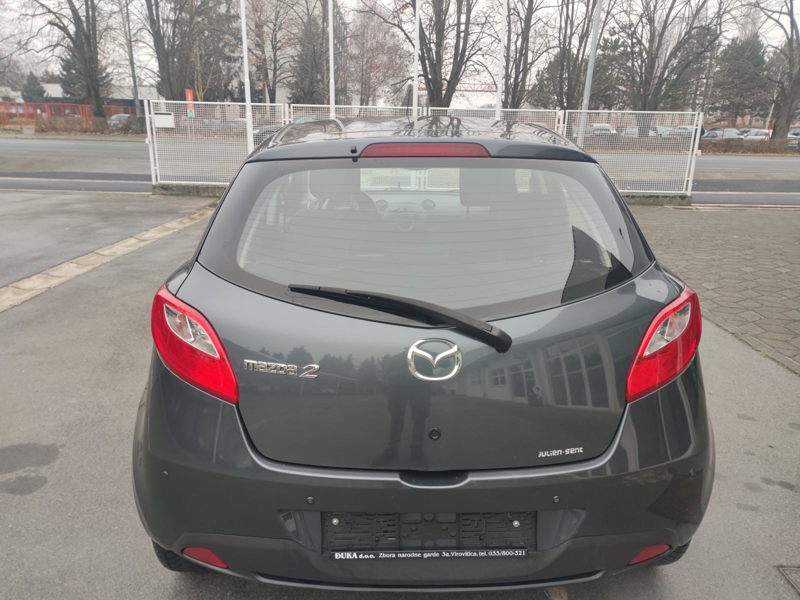 Mazda 2 1.4 CD KLIMA PARKING SENZORI PUTNI KOMPJUTER, fotografija 10