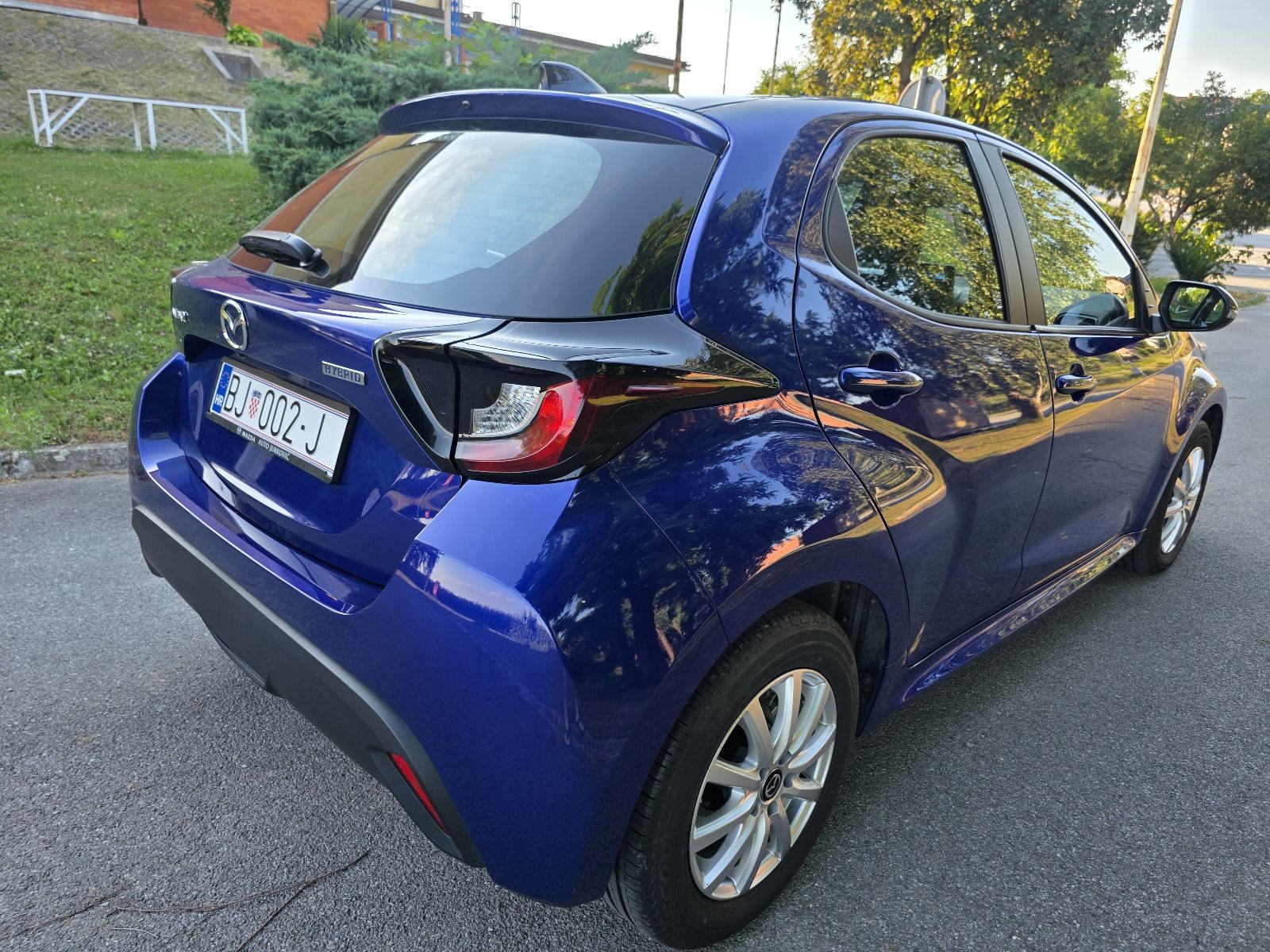 Mazda 2 1.5 Hybrid automatik, fotografija 4