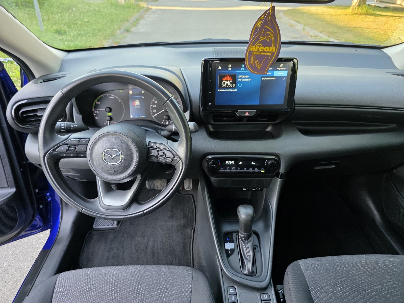 Mazda 2 1.5 Hybrid automatik, fotografija 15