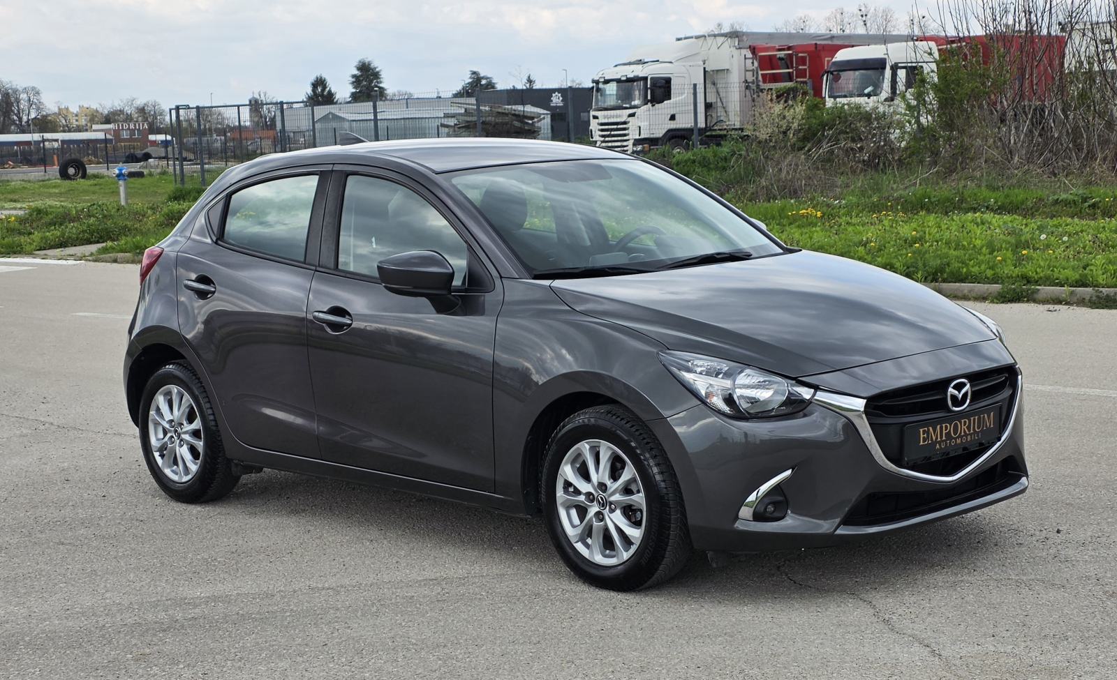 Mazda 2 1.5D TOP STANJE 110000km, fotografija 3