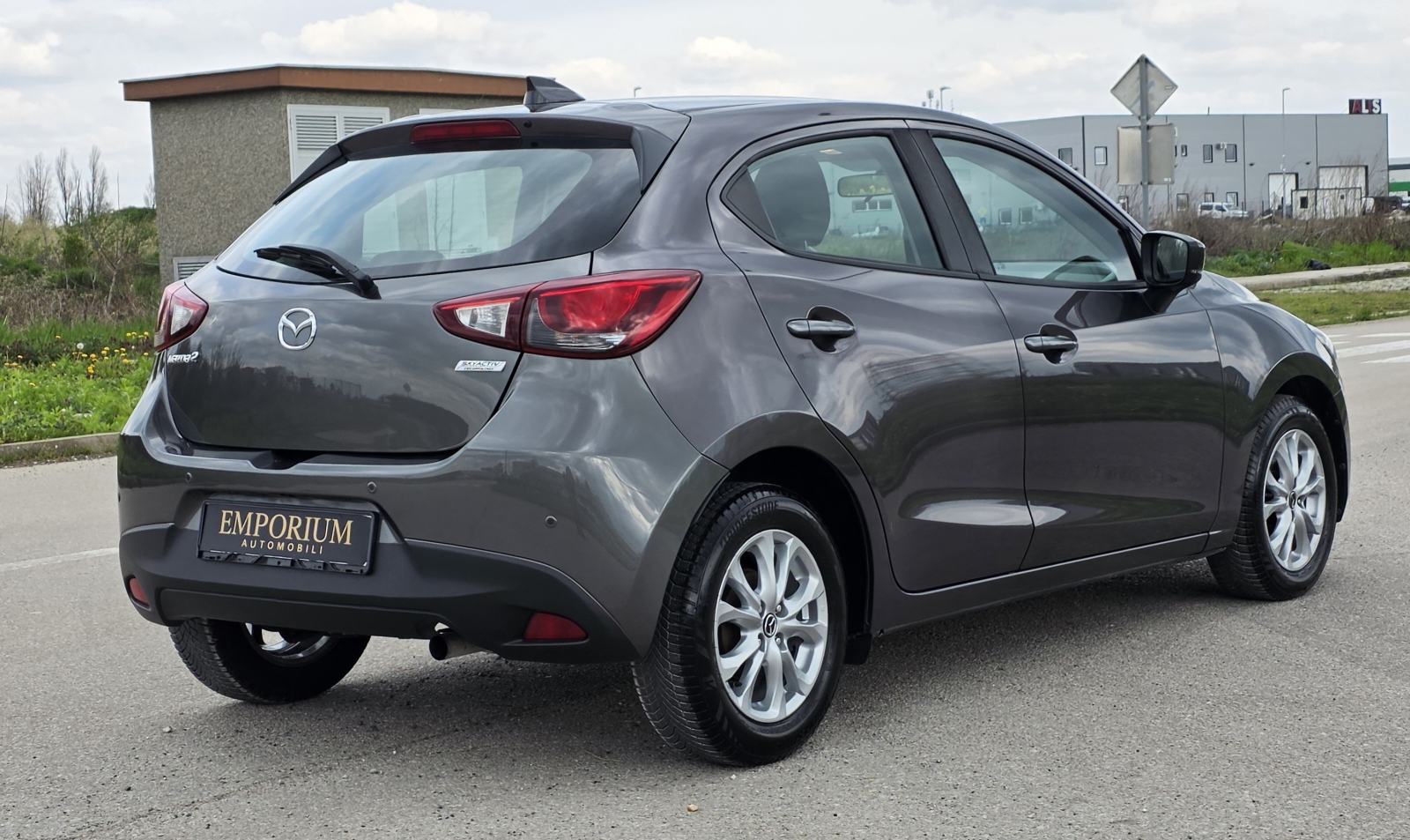 Mazda 2 1.5D TOP STANJE 110000km, fotografija 6