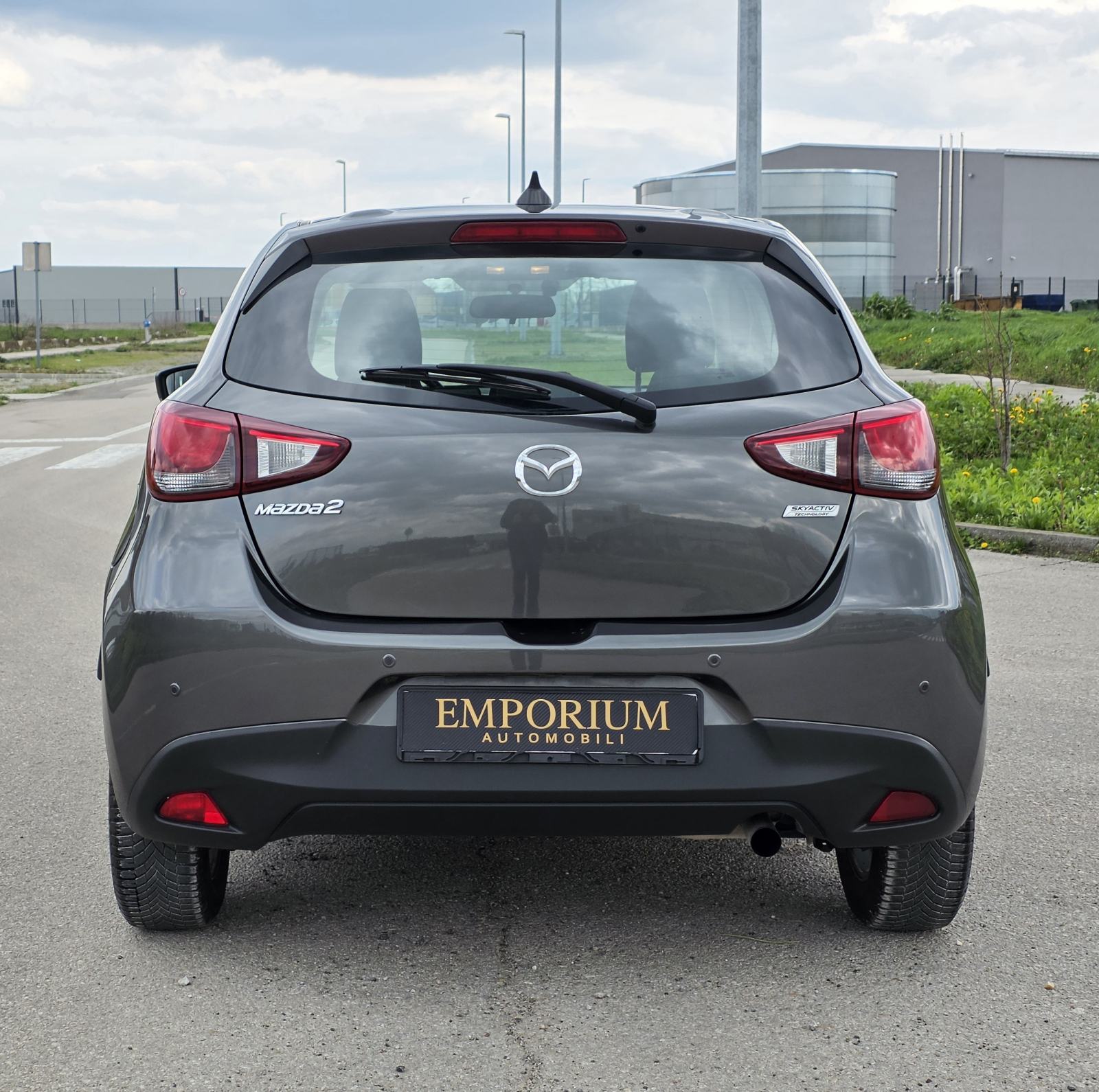 Mazda 2 1.5D TOP STANJE 110000km, fotografija 8