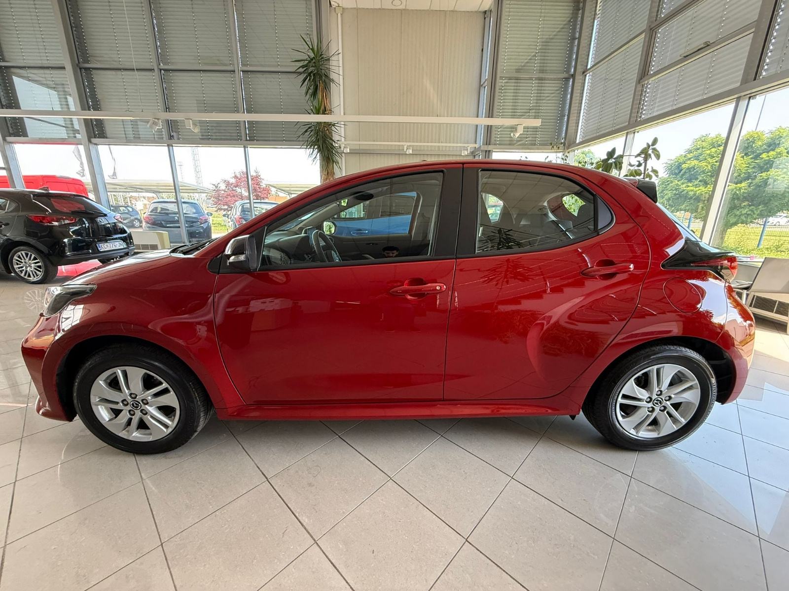 MAZDA 2 1.5L HYBRID CVT CENTRE-LINE 9150 KM JAMSTVO DO 20.05.2031GOD., fotografija 4