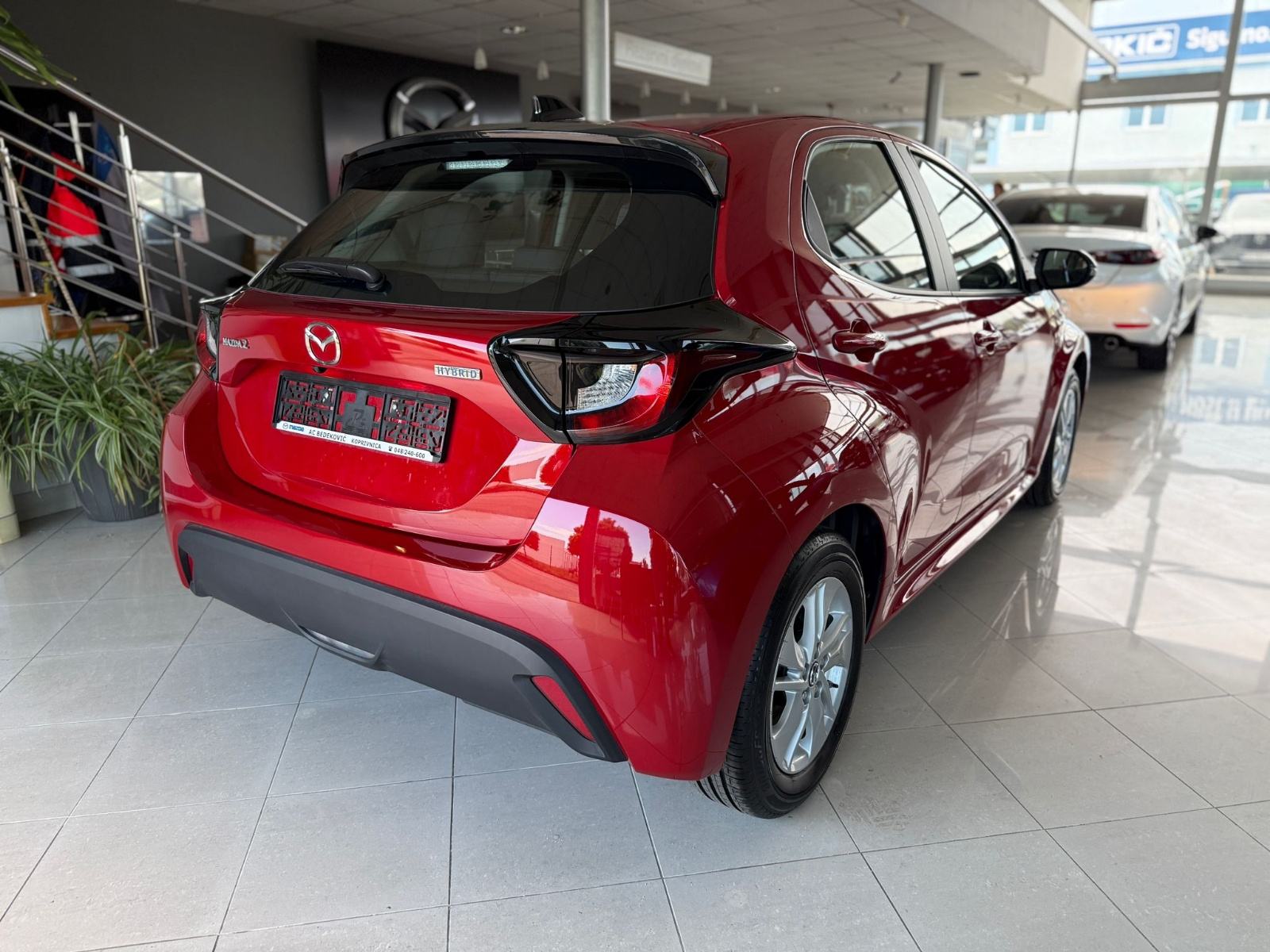 MAZDA 2 1.5L HYBRID CVT CENTRE-LINE 9150 KM JAMSTVO DO 20.05.2031GOD., fotografija 7