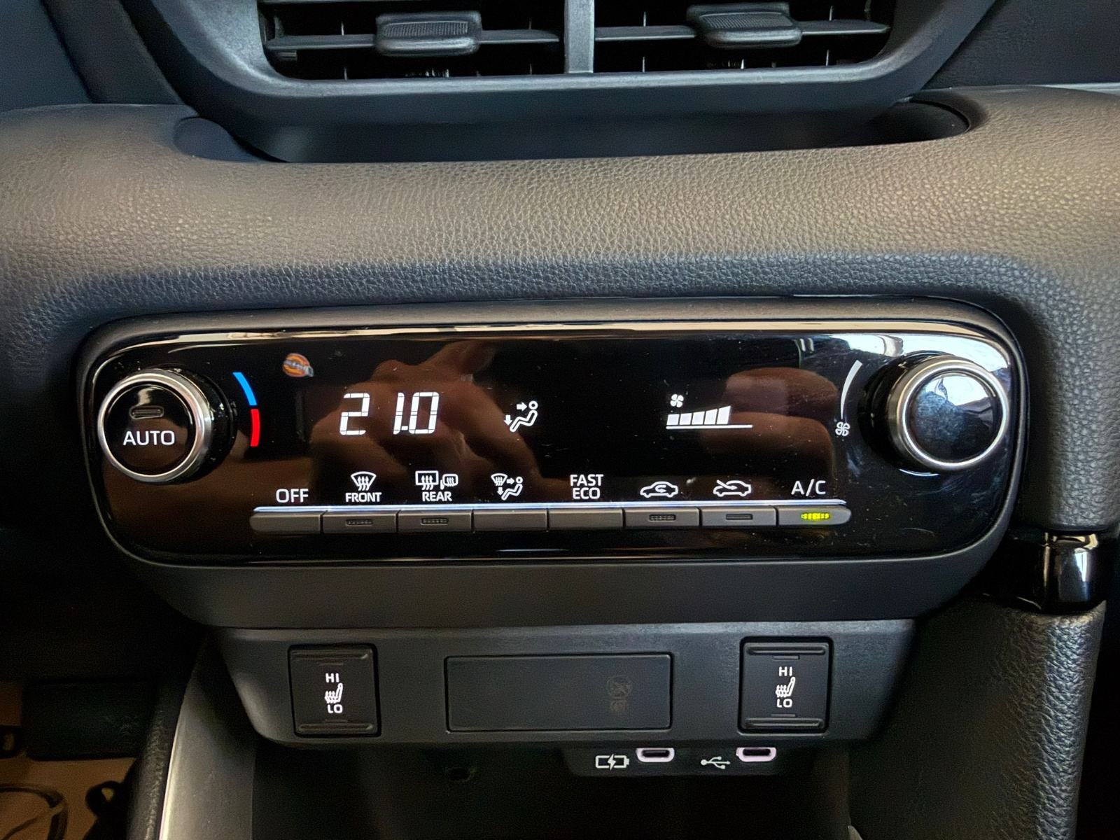 MAZDA 2 1.5L HYBRID CVT CENTRE-LINE 9150 KM JAMSTVO DO 20.05.2031GOD., fotografija 13