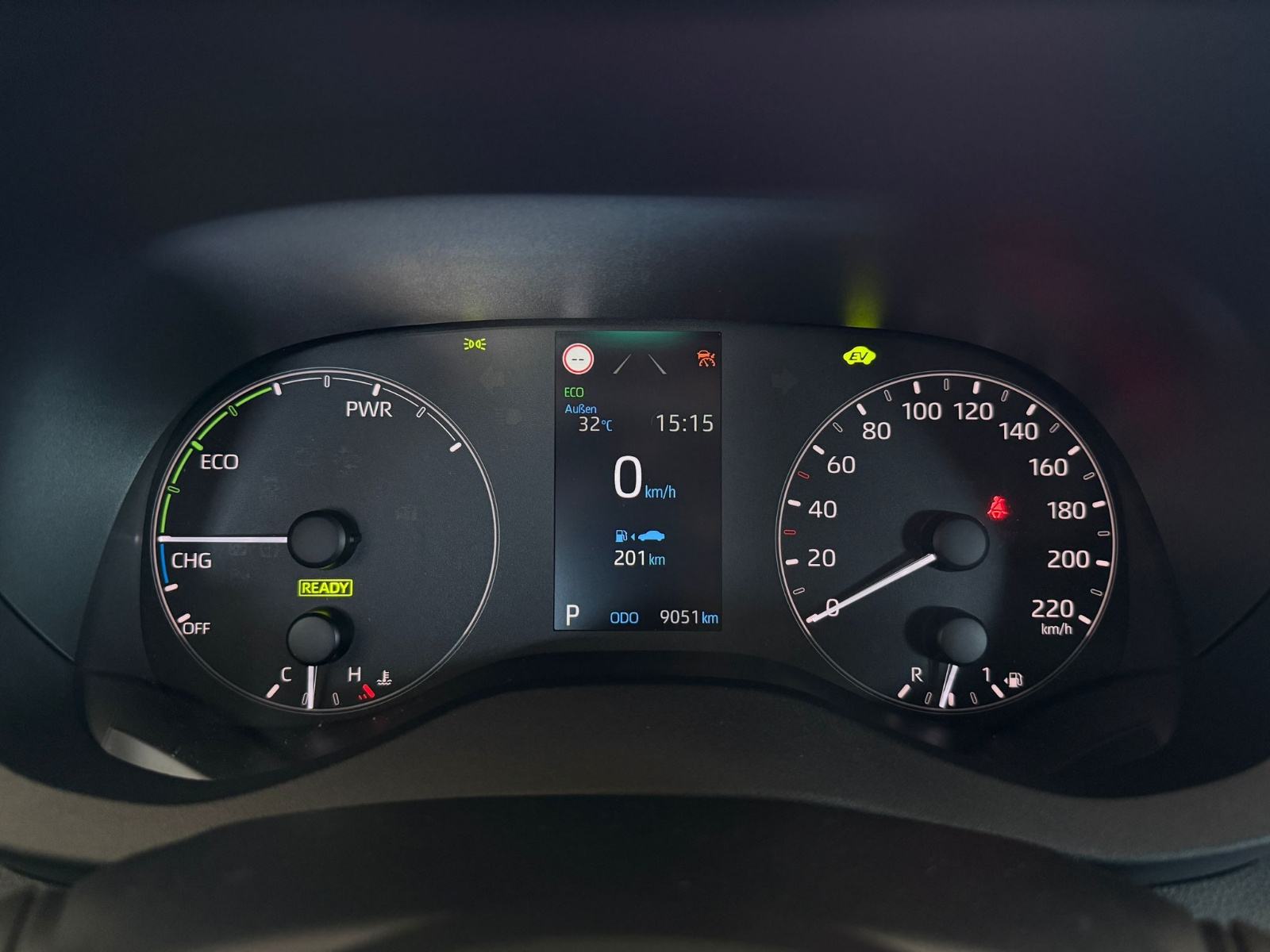 MAZDA 2 1.5L HYBRID CVT CENTRE-LINE 9150 KM JAMSTVO DO 20.05.2031GOD., fotografija 15