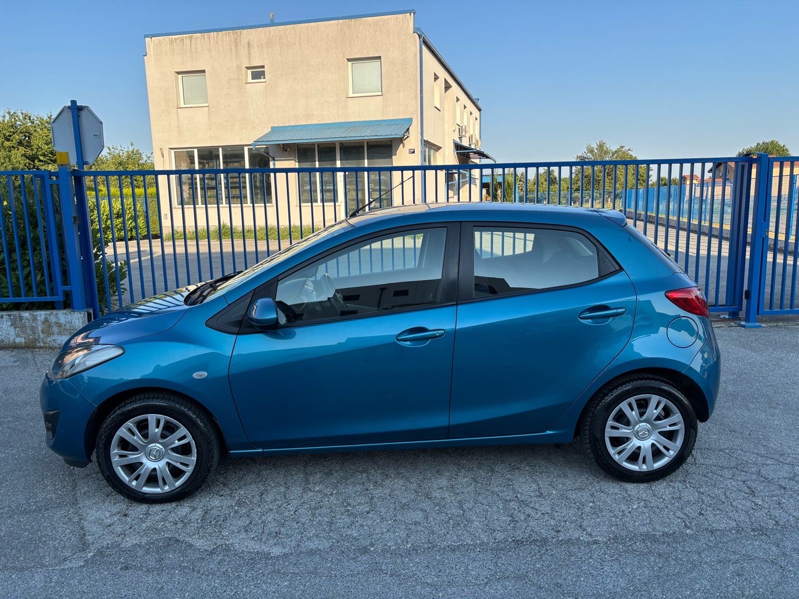 Mazda 2 1.6d, CD95, Reg1god.,Održavana,Full oprema!, fotografija 8