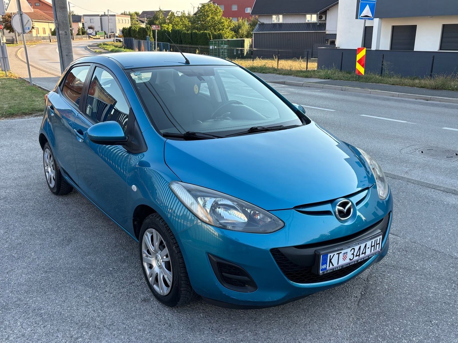 Mazda 2 1.6d, CD95, Reg1god.,Održavana,Full oprema!, fotografija 1