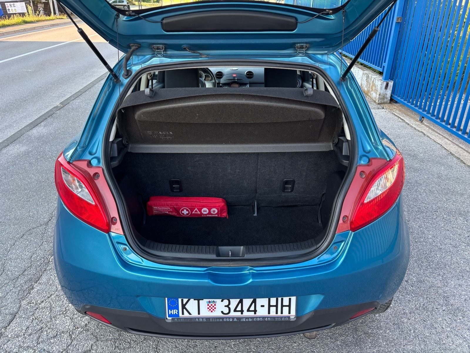 Mazda 2 1.6d, CD95, Reg1god.,Održavana,Full oprema!, fotografija 16