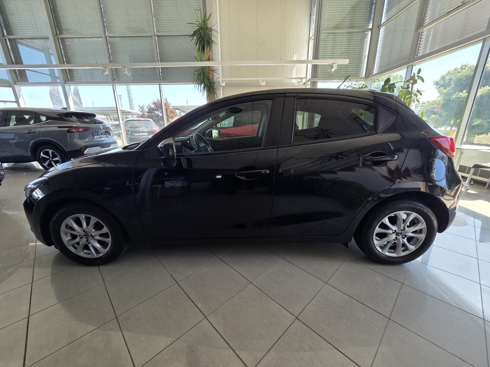 Mazda 2 G90 ATTRACTION PARKIRNI GRIJANA SJEDALA, fotografija 4
