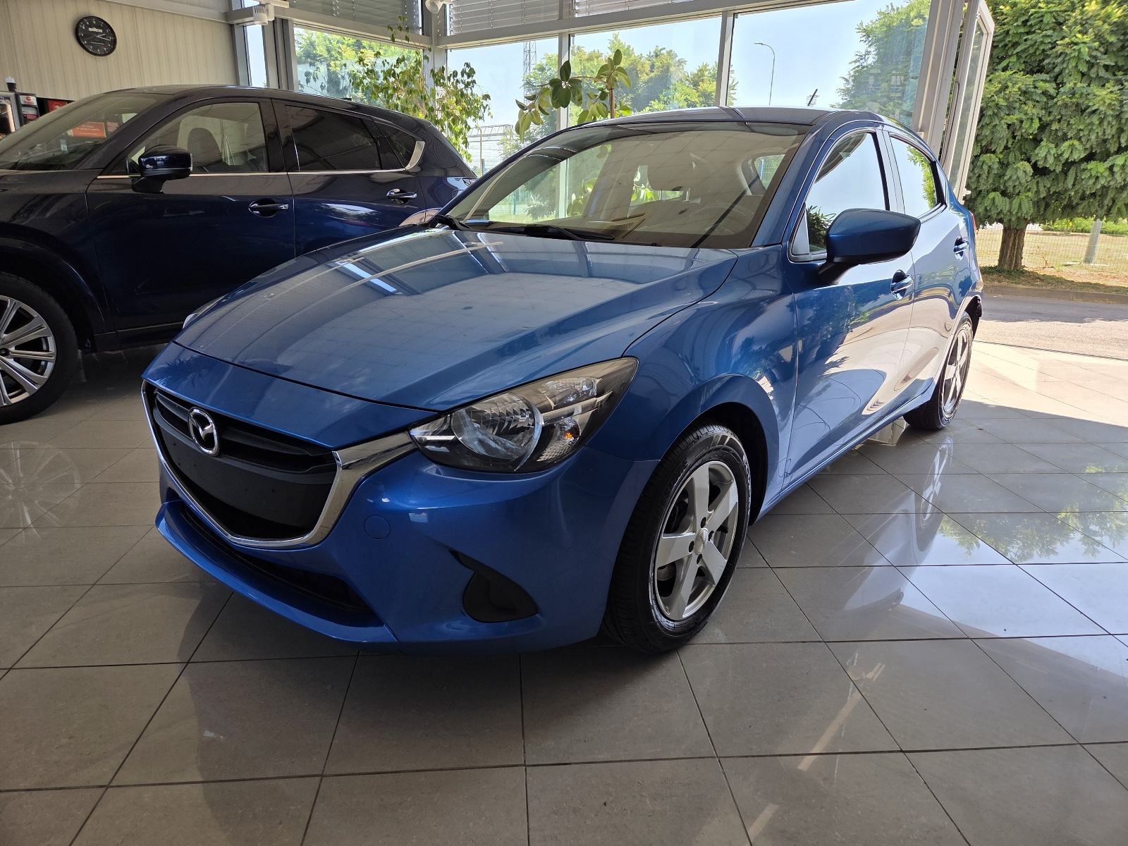 Mazda 2 G90 Challenge SERVISNA SAMO 63350 KILOMETARA, fotografija 3