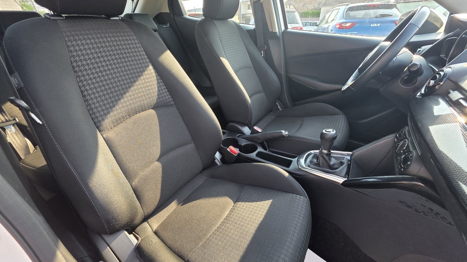 Mazda 2 1.5 16V Klima, fotografija 11