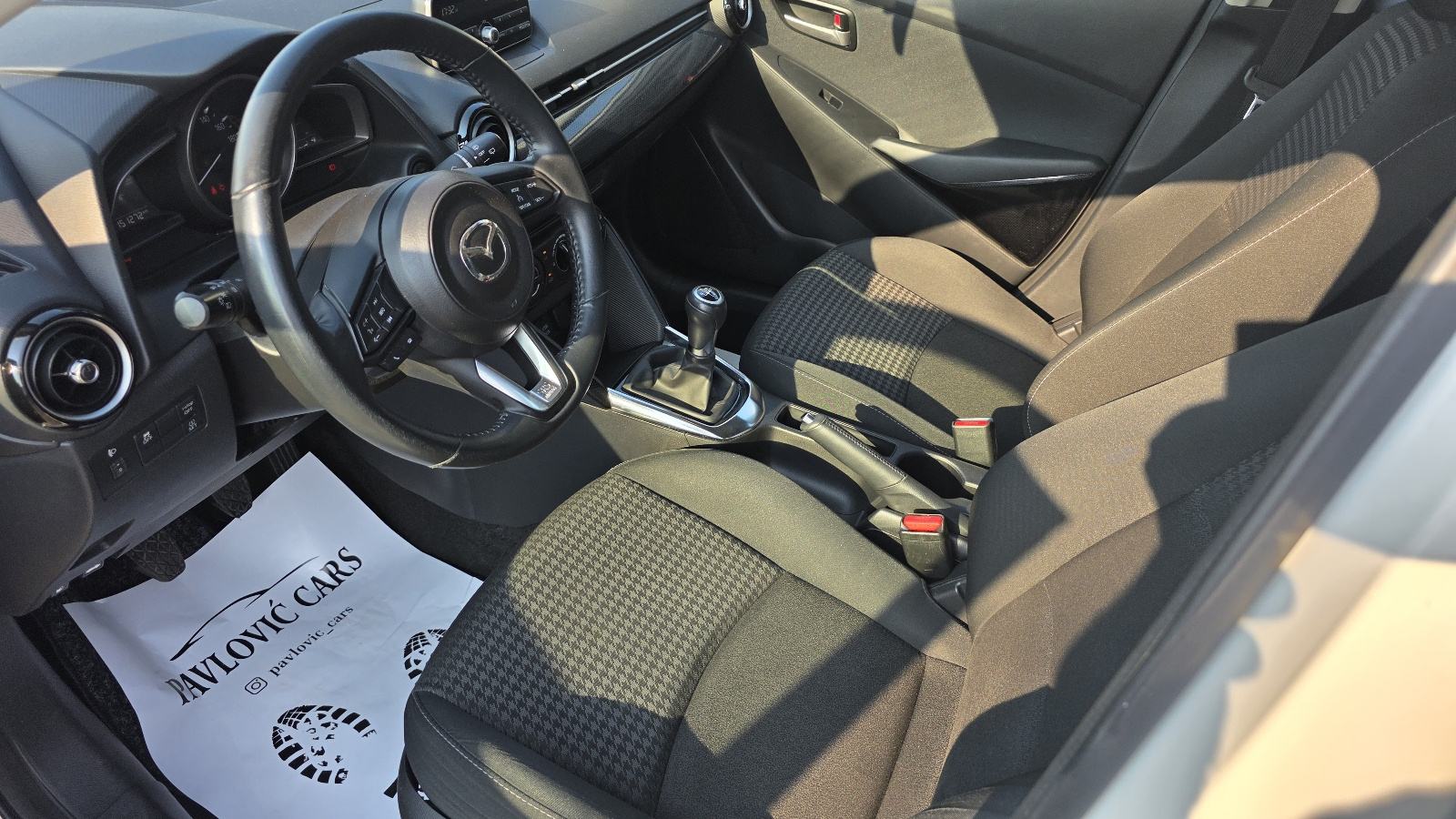 Mazda 2 1.5 16V Klima, fotografija 13