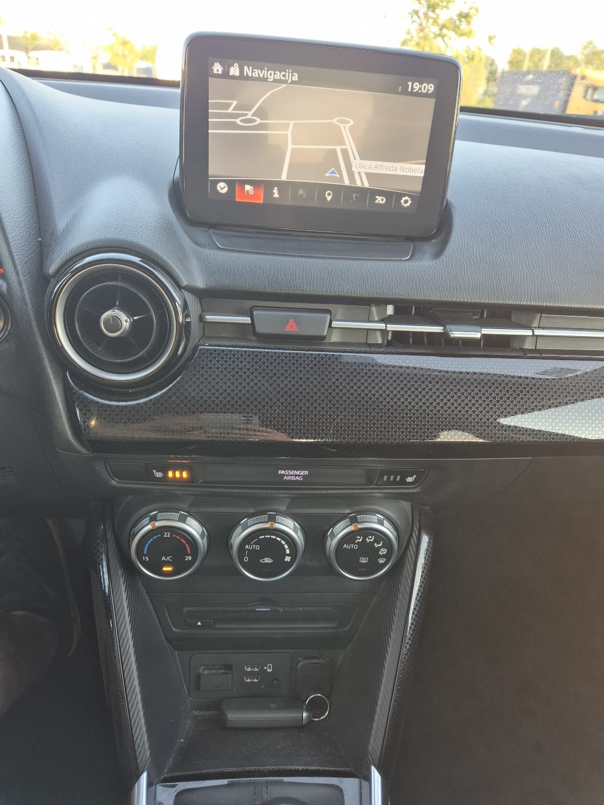 Mazda 2 G90 Takumi, Navi, Kamera,reg 11.26., fotografija 8