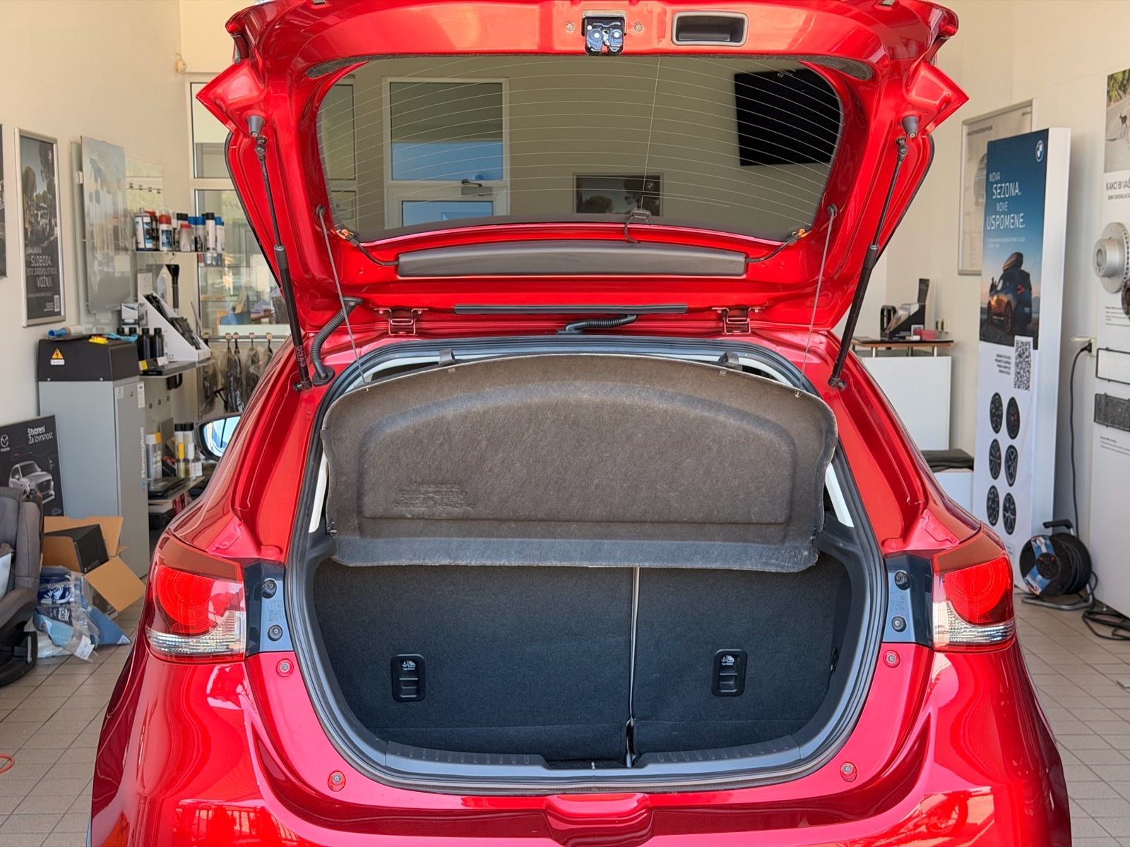 Mazda 2 G90 Takumi plus, fotografija 17