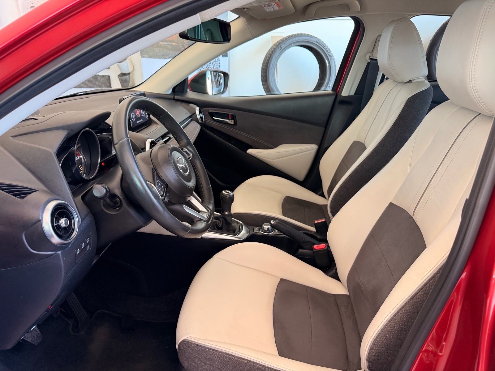 Mazda 2 G90 Takumi plus, fotografija 7