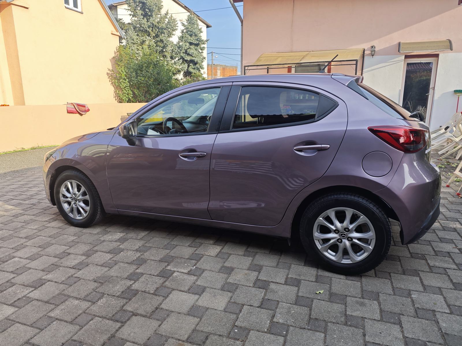 Mazda 2 SKAYACTIVE samo 80TKM, fotografija 8