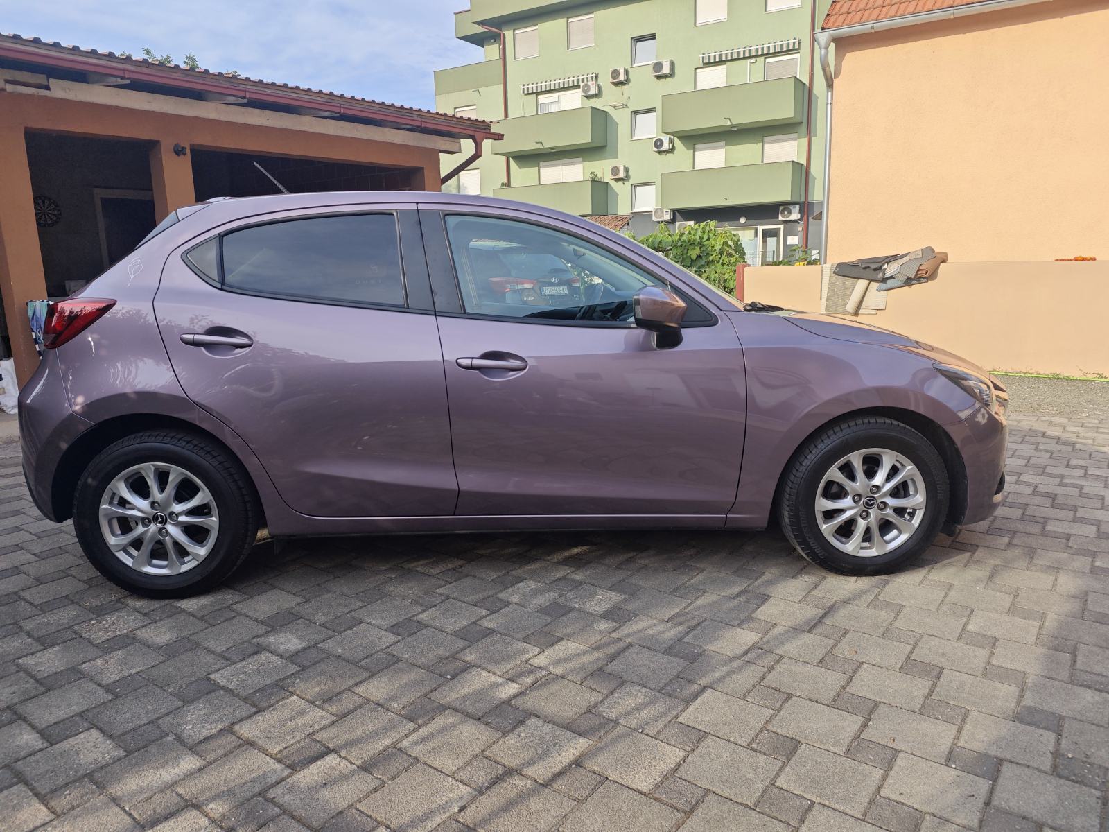 Mazda 2 SKAYACTIVE samo 80TKM, fotografija 4