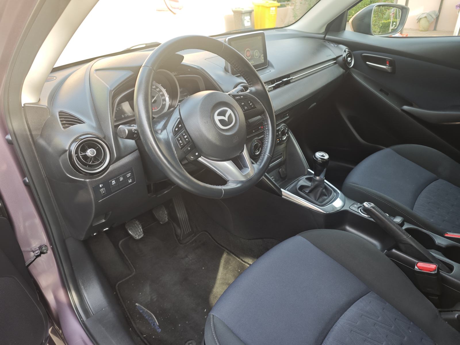 Mazda 2 SKAYACTIVE samo 80TKM, fotografija 11