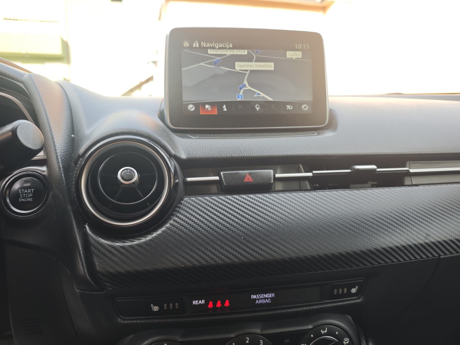 Mazda 2 SKAYACTIVE samo 80TKM, fotografija 13
