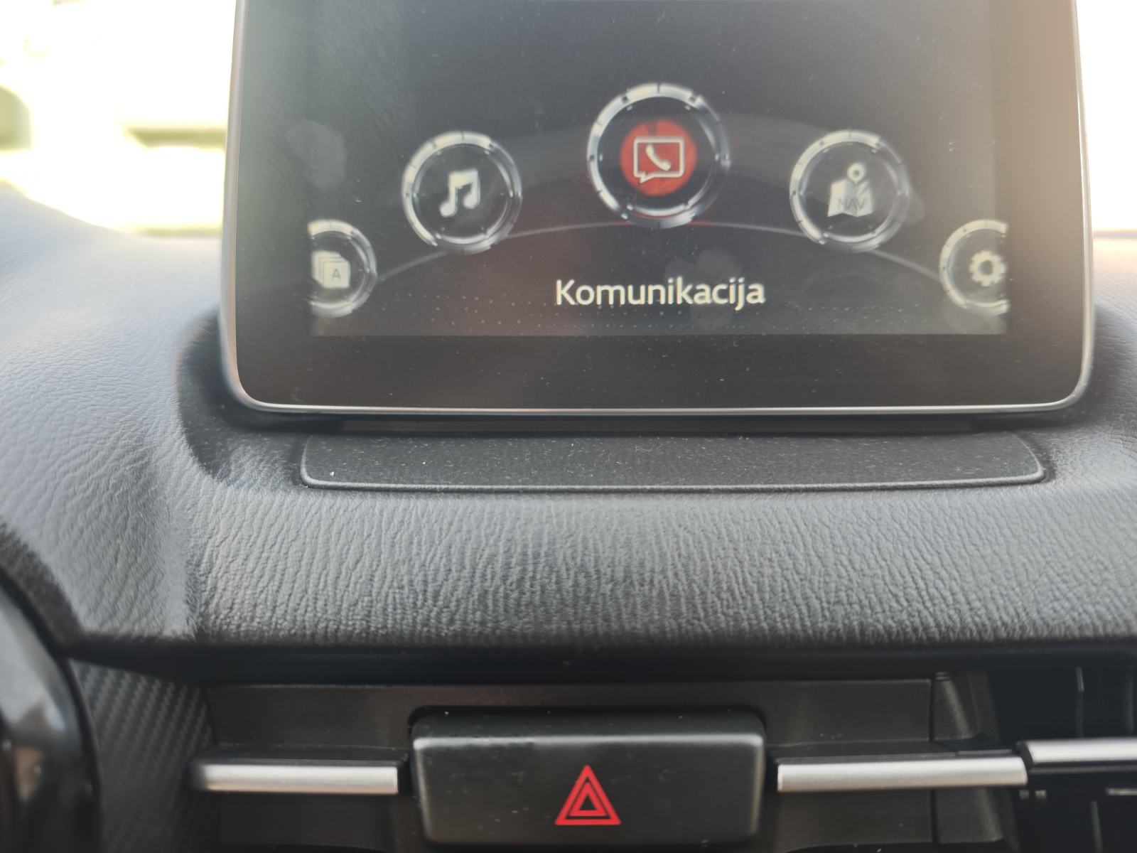 Mazda 2 SKAYACTIVE samo 80TKM, fotografija 14