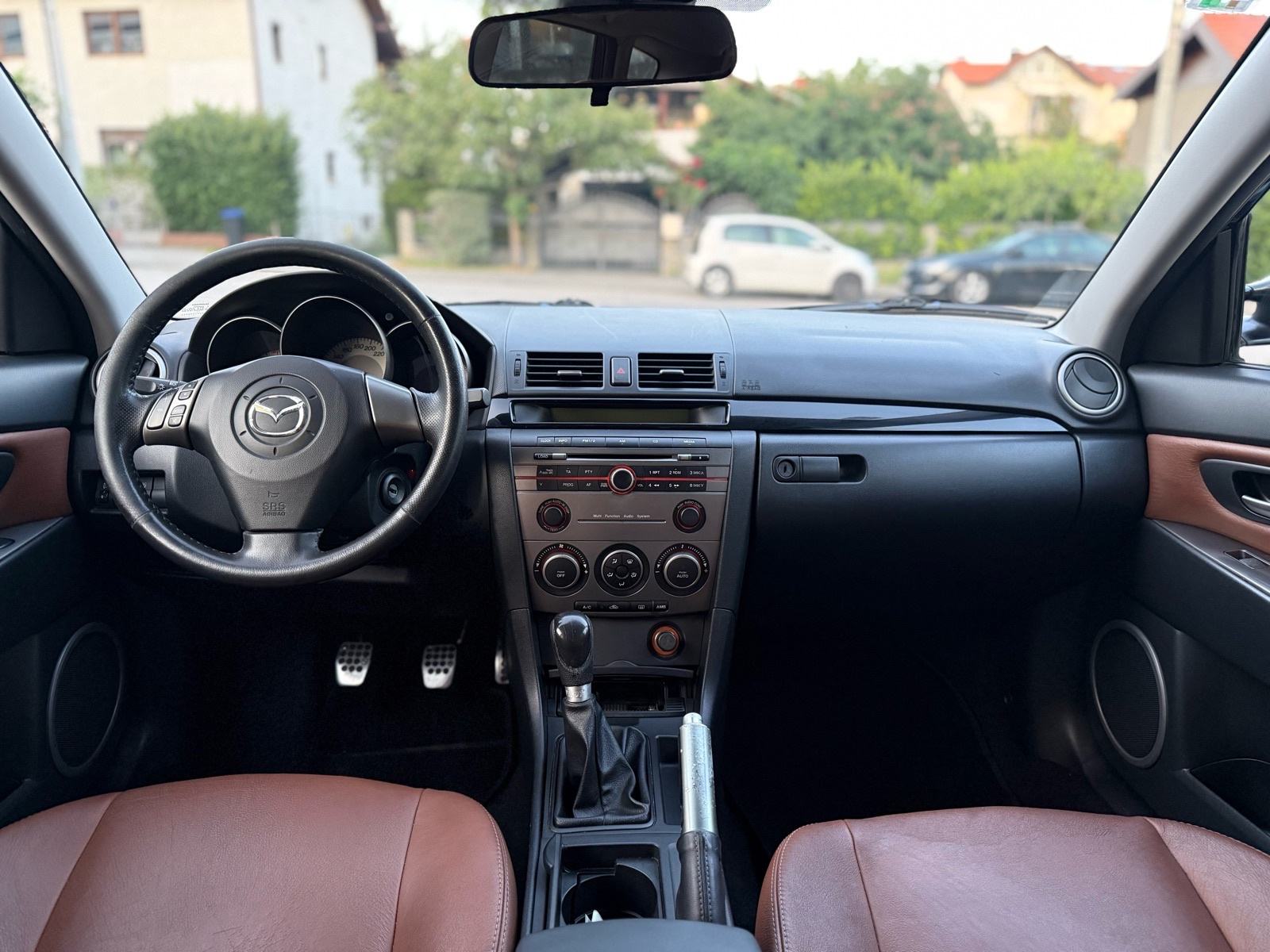 Mazda 3 1.6 CD•KOŽA•KLIMA•ALU FELGE•KAO NOV•, fotografija 15