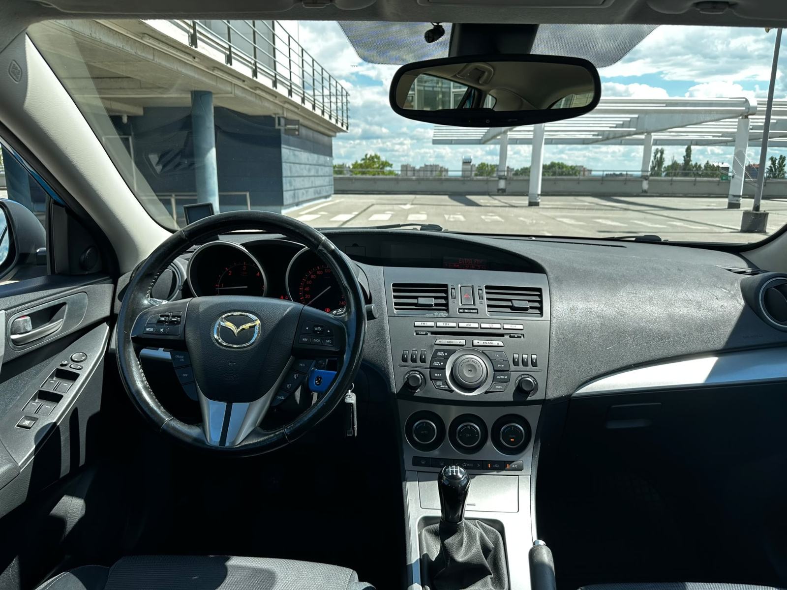 Mazda 3 1,6 CD*Odlično stanje*Veliki servis*Reg.02/27*Klima*, fotografija 15
