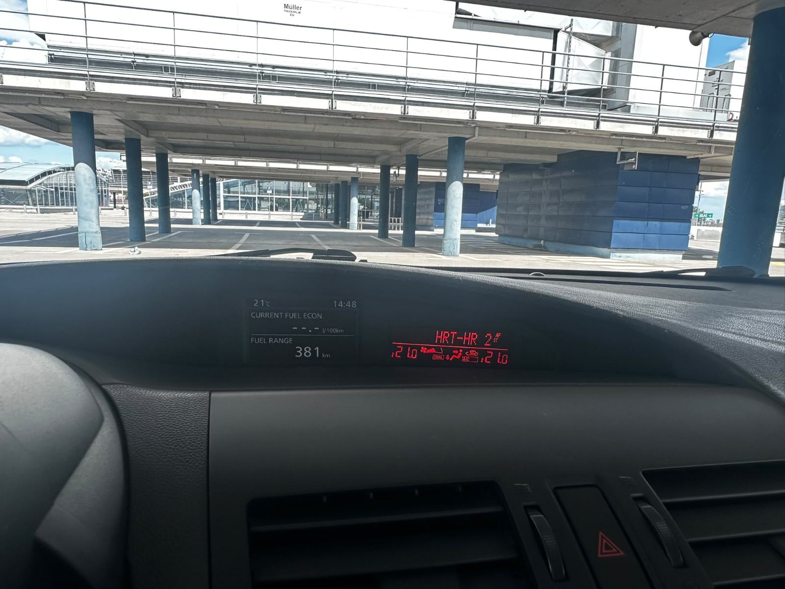 Mazda 3 1,6 CD*Odlično stanje*Veliki servis*Reg.02/27*Klima*, fotografija 17