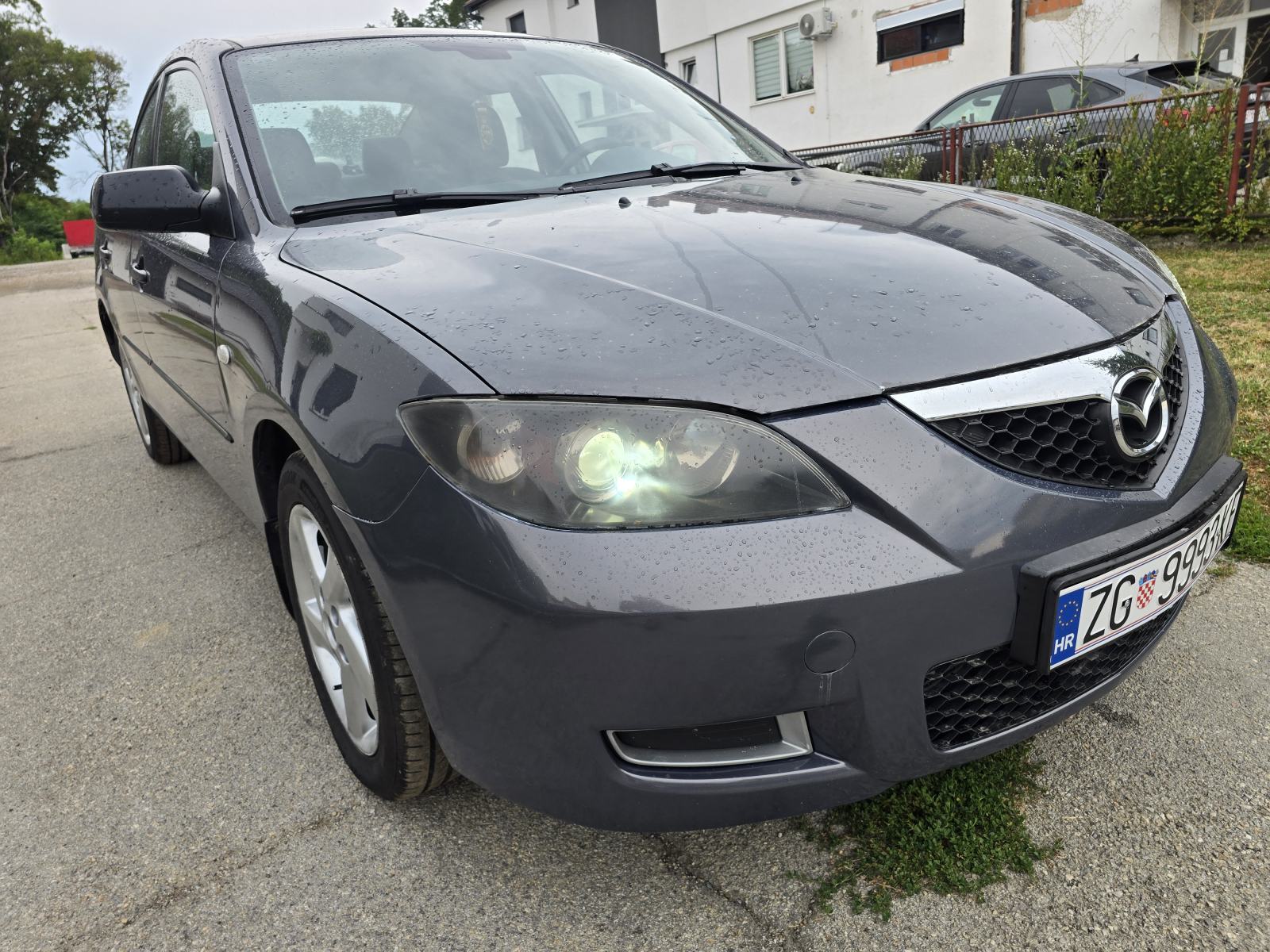 Mazda 3 1.6 diesel 80 kw. Reg 4/2027 može na kreditne kartice, fotografija 4