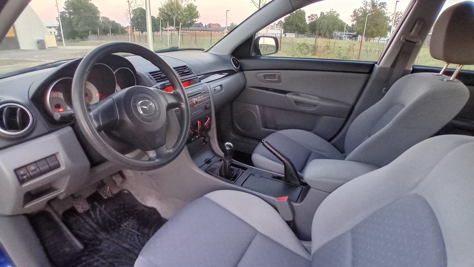 Mazda 3 1.6 diesel HR VOZILO samo 138.000 km reg. do 03/27, fotografija 8