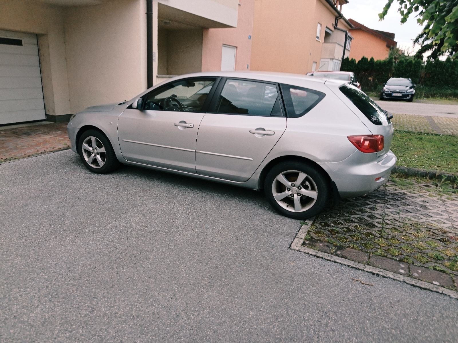 Mazda 3 1.6 i reg. do 04/27, fotografija 6